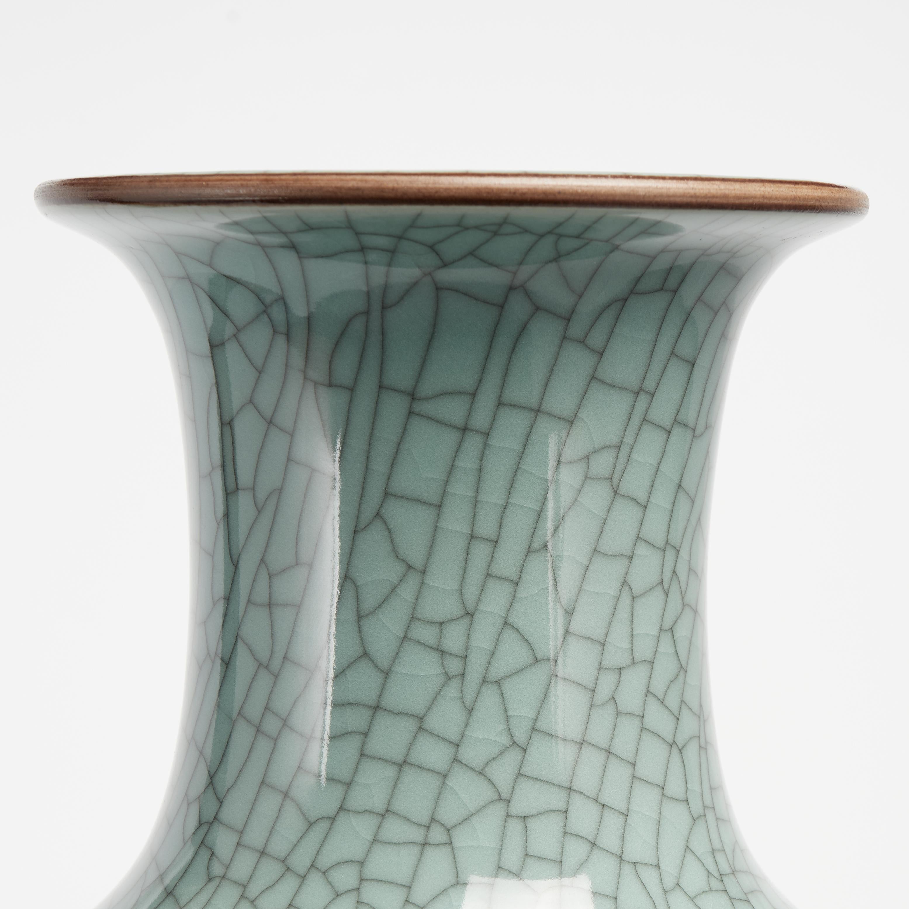 Gran pareja de jarrones antiguos chinos de celadón Exportación china en venta