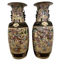 Großes Paar antiker chinesischer glasierter Vasen mit Rissglasur