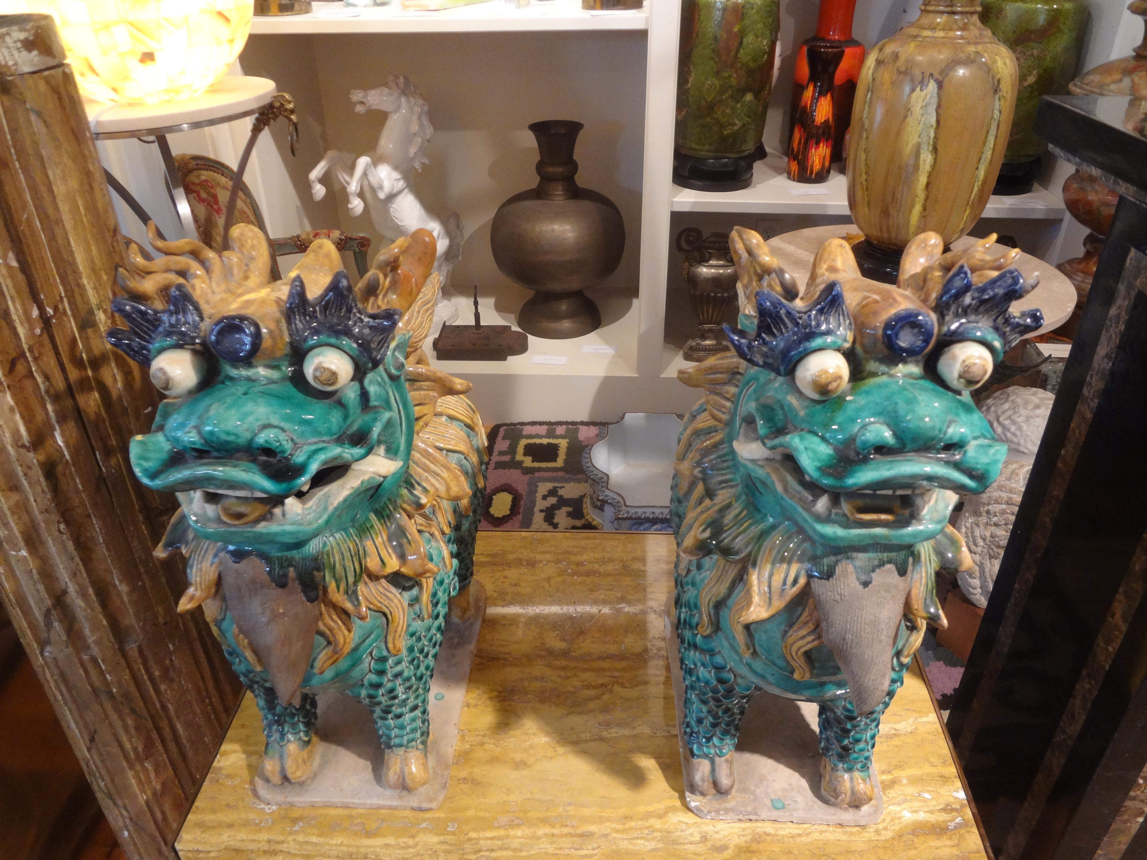 Large Pair of Antique Chinese Porcelain Foo Dogs 7
