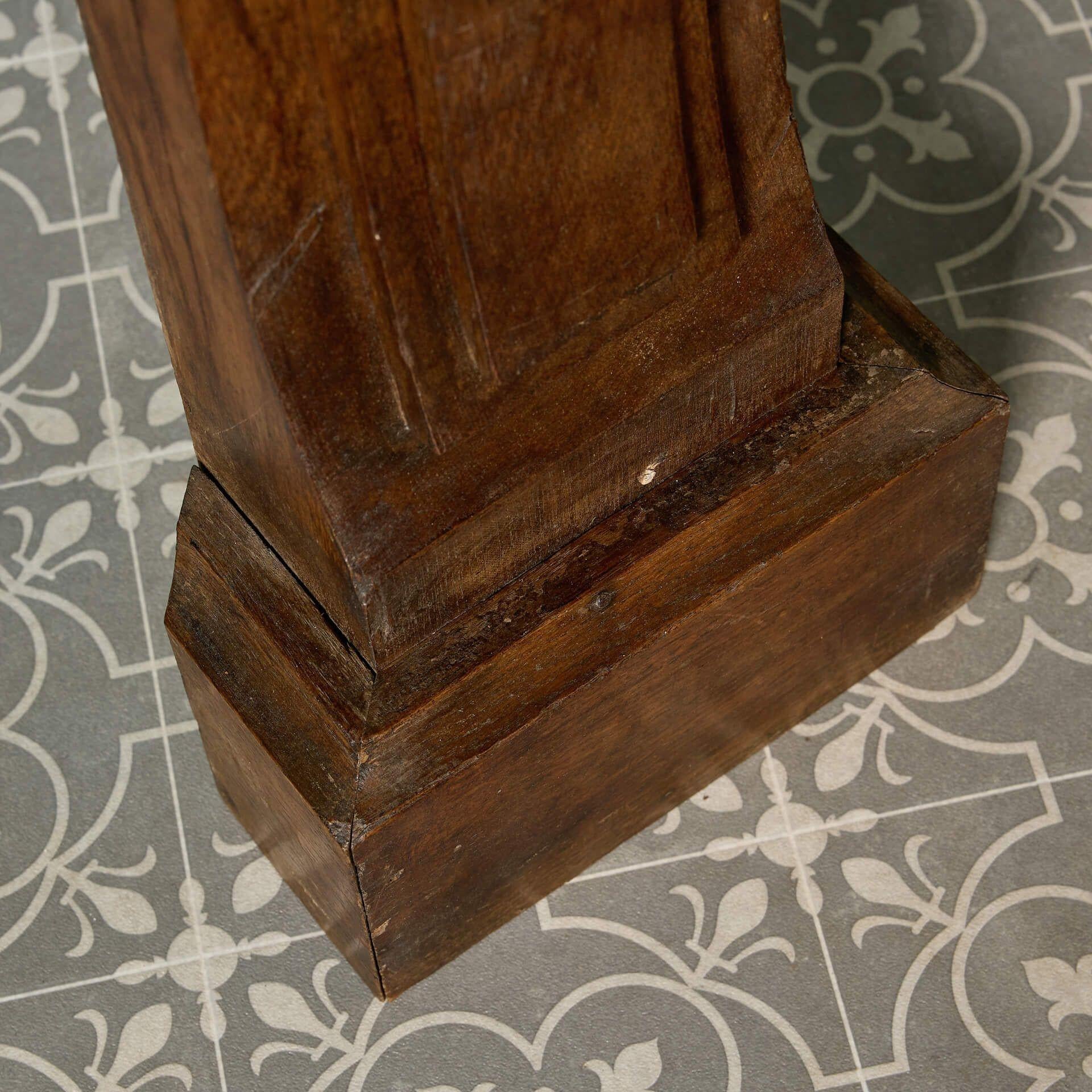 Legno Grande coppia di staffe per cariatidi antiche inglesi intagliate in Oak in vendita