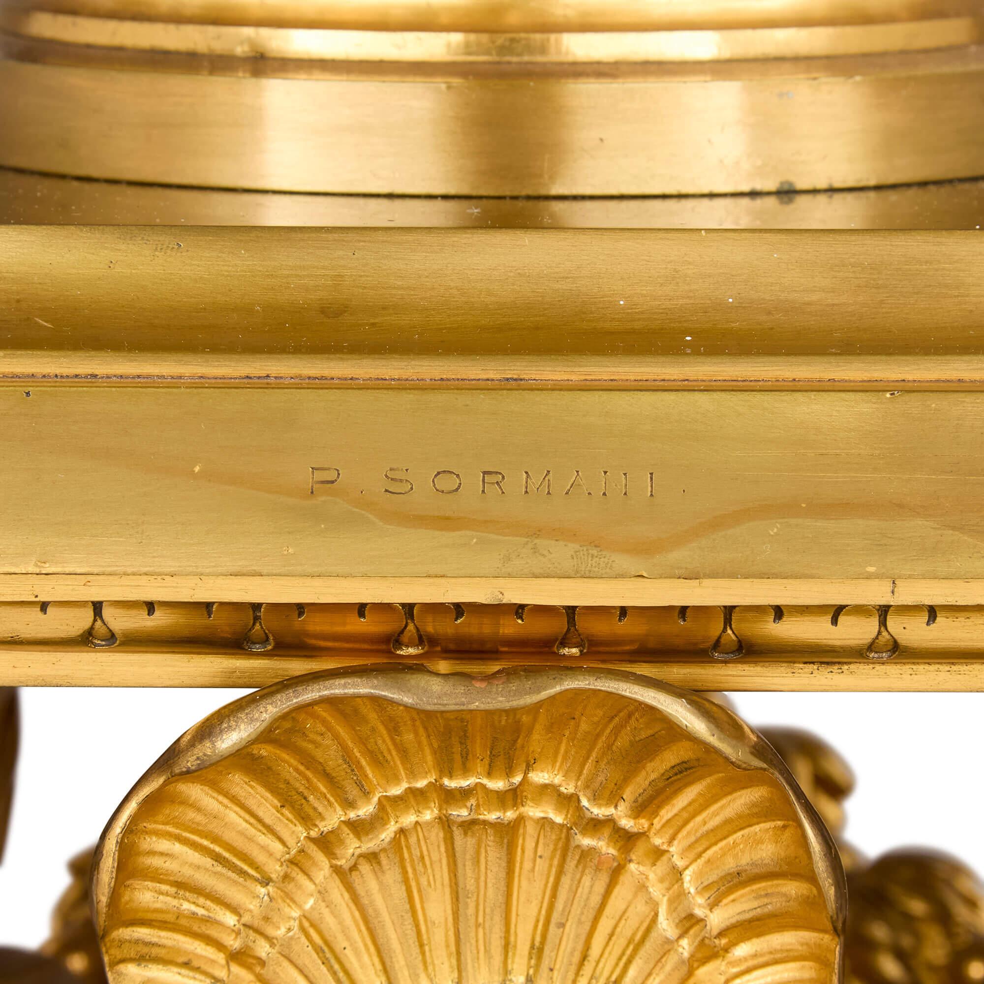 Gran Pareja de Antiguos Candelabros Franceses de Mármol y Ormolu de Paul Sormani Tallado en venta