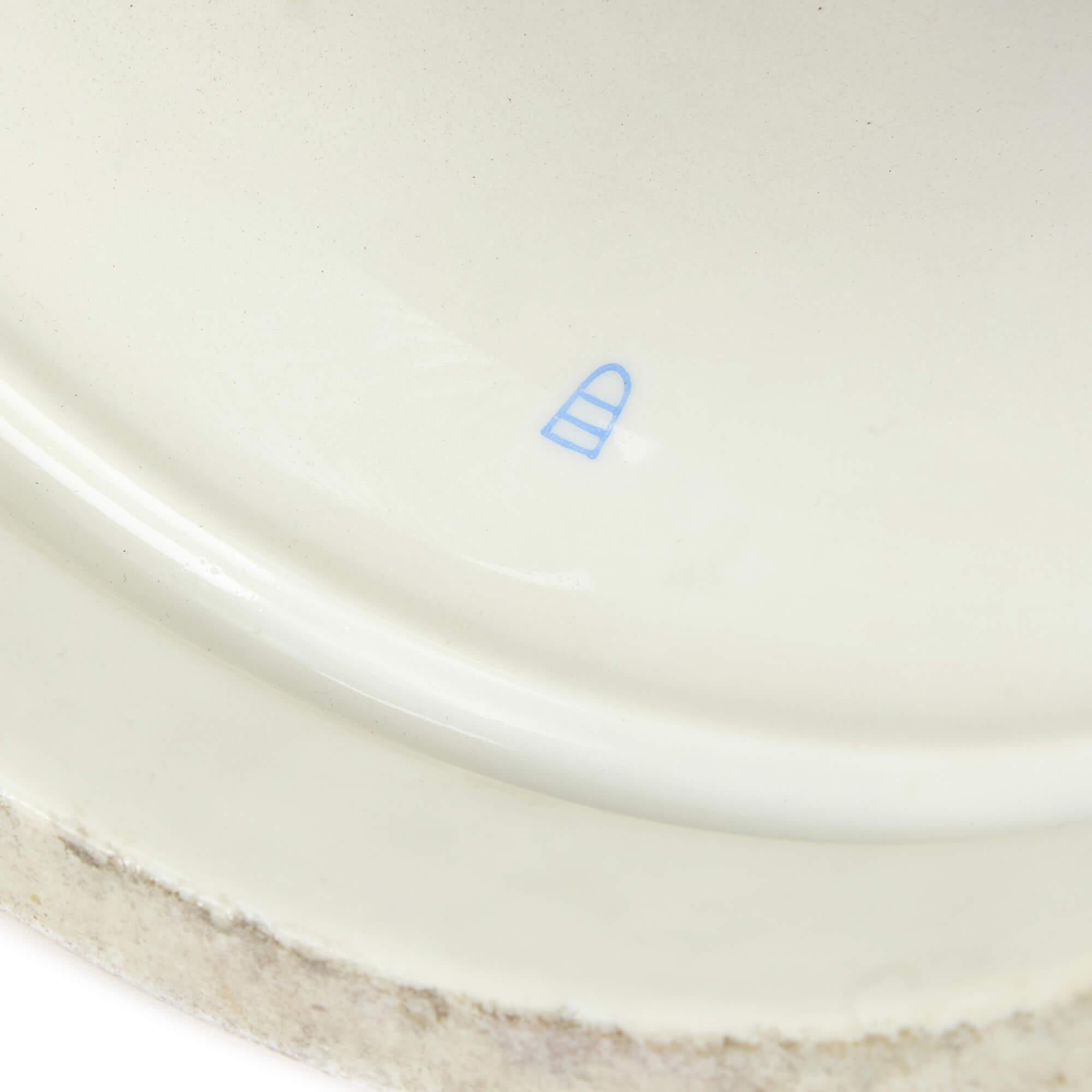 Grande paire de vases anciens en Royal Vienna Porcelain en vente 1