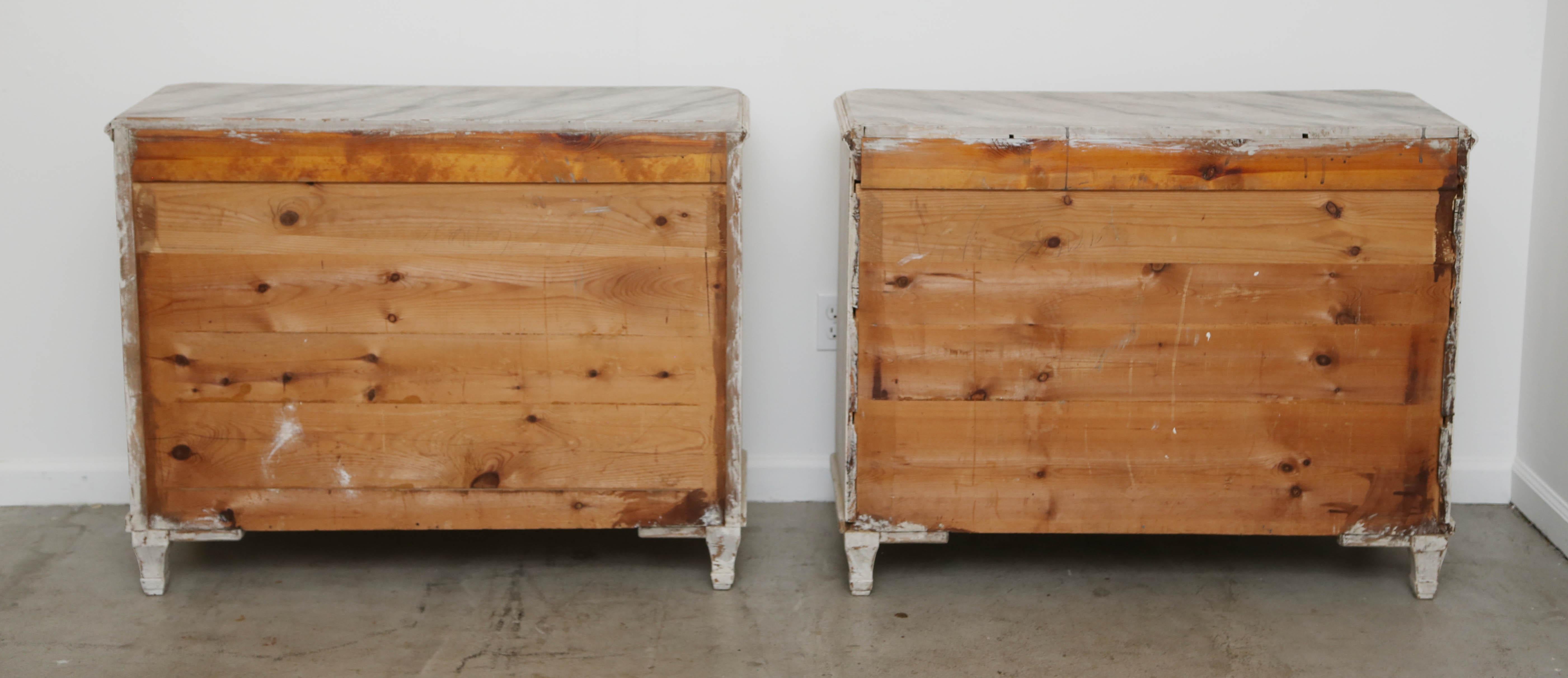 Large Pair of Antique Swedish Gustavian Style Painted Chests, 19th Century 1