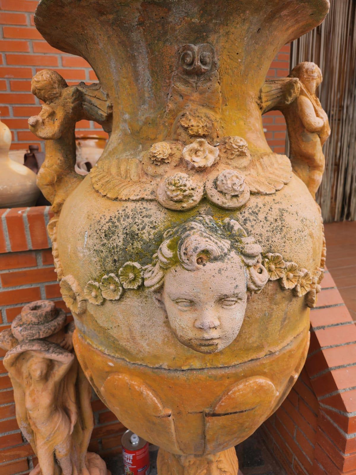 Large Pair of Antique Tuscan Terracotta Vases – 170 cm For Sale 8