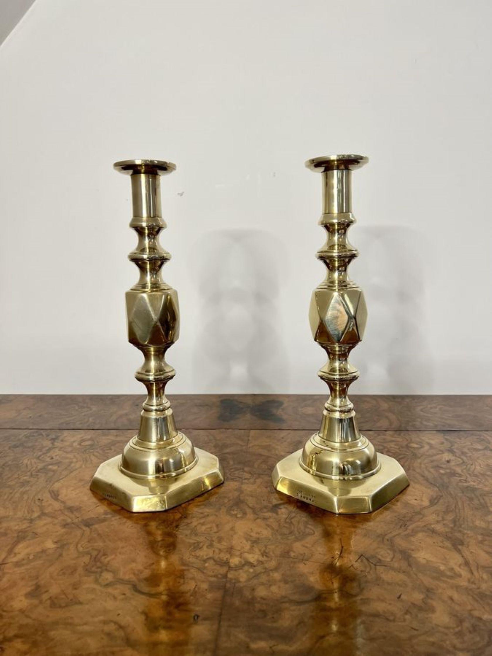 Large pair of antique Victorian quality brass candlesticks queen of diamonds In Good Condition For Sale In Ipswich, GB