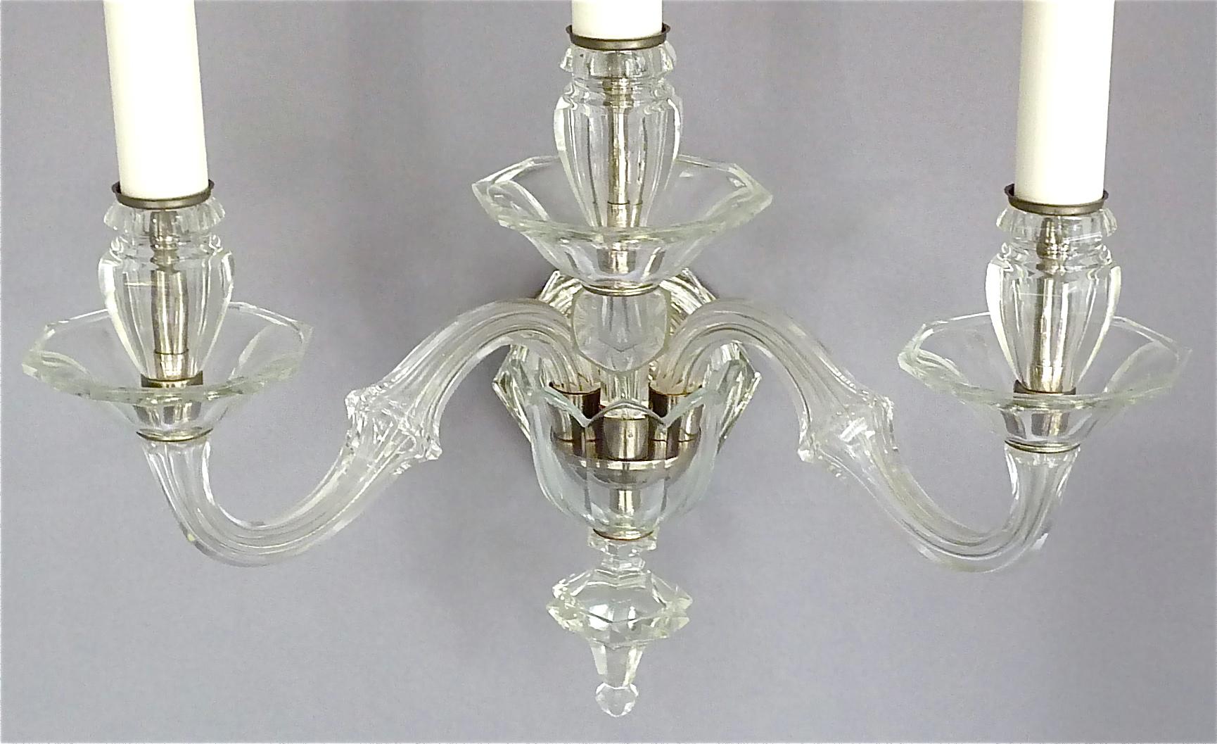 Large Pair of Art Deco Faceted Crystal Glass Wall Lamps Sconces Baccarat Style In Good Condition For Sale In Nierstein am Rhein, DE