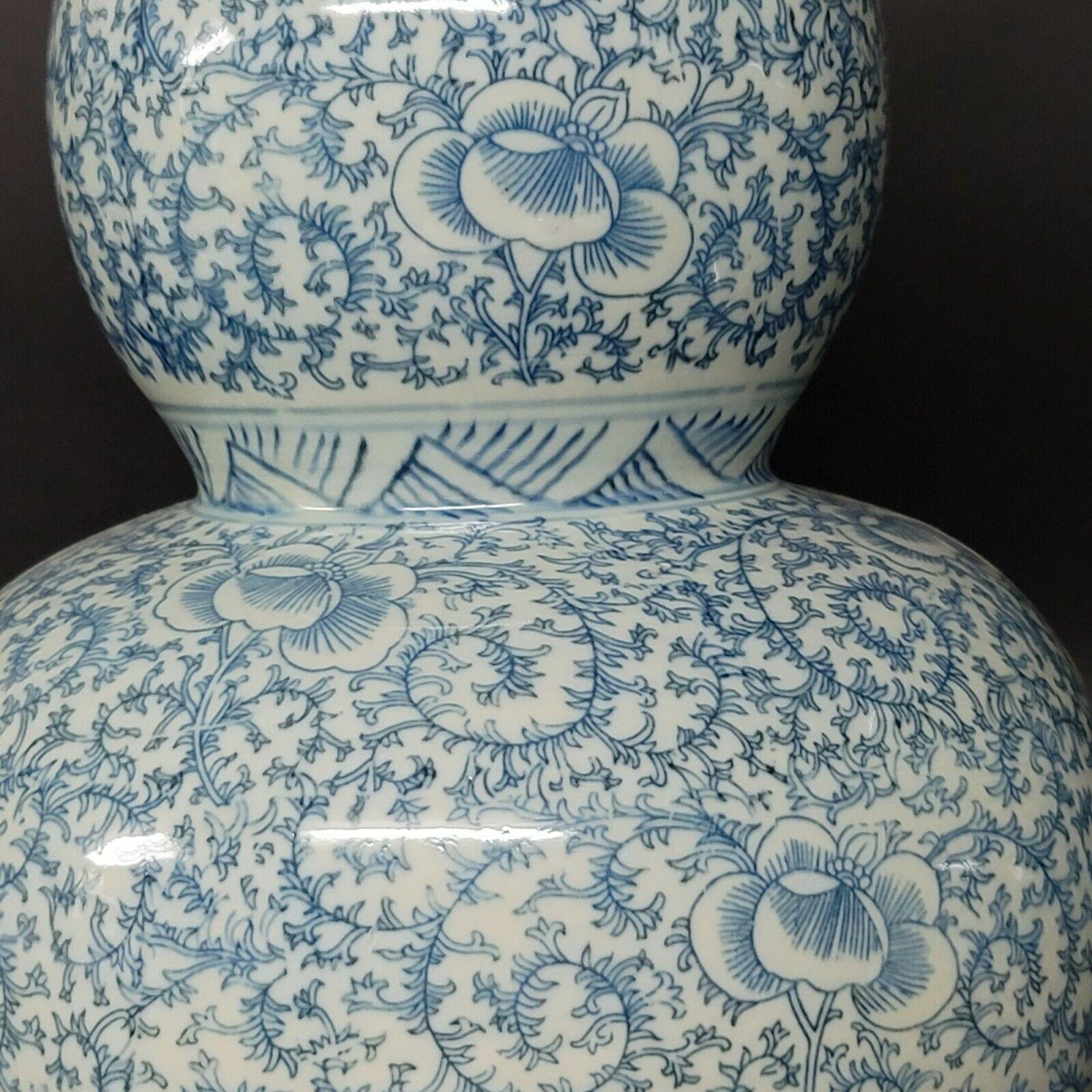19th Century Large Pair of Blue and White Chinese Double Gourd Vases For Sale