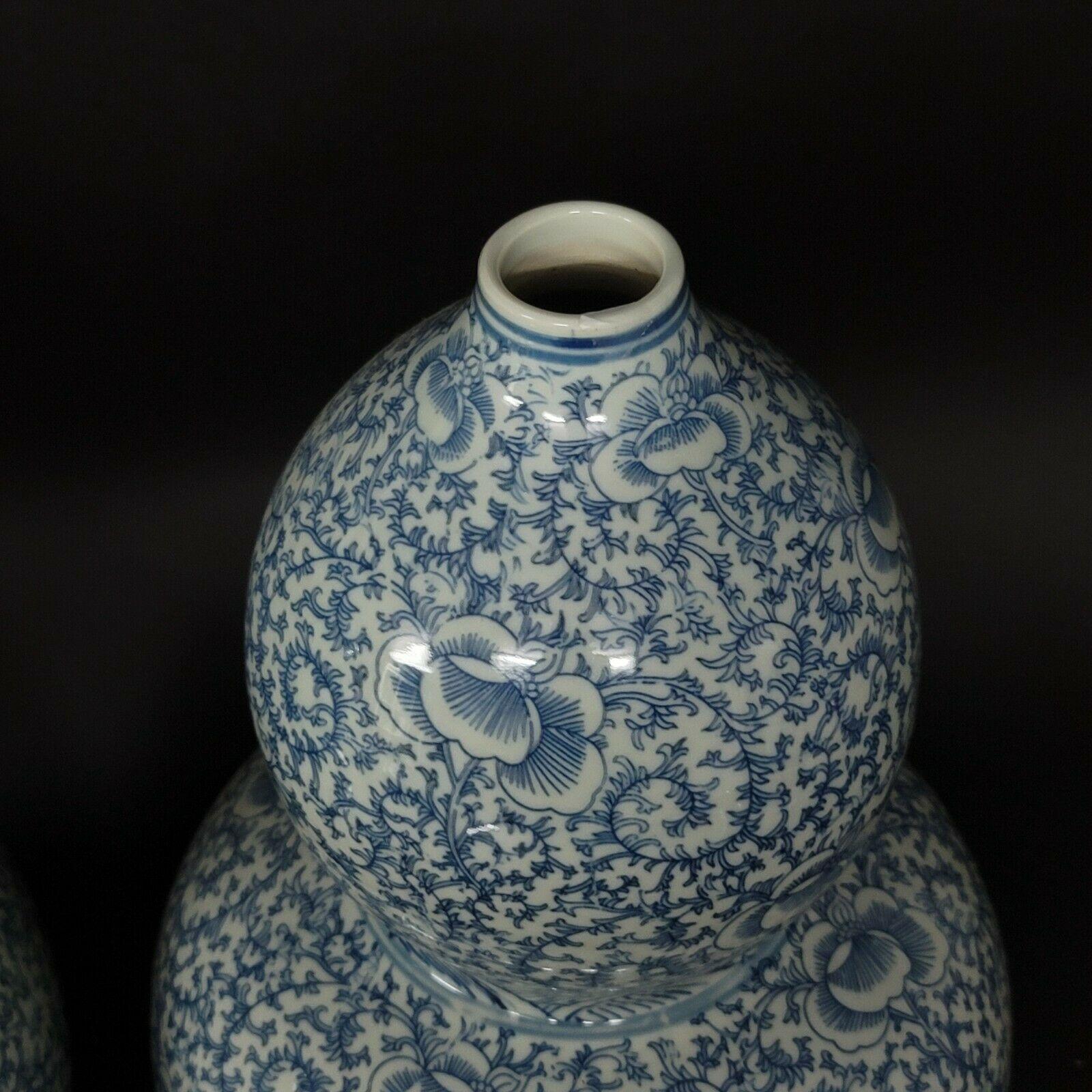Large Pair of Blue and White Chinese Double Gourd Vases For Sale 2