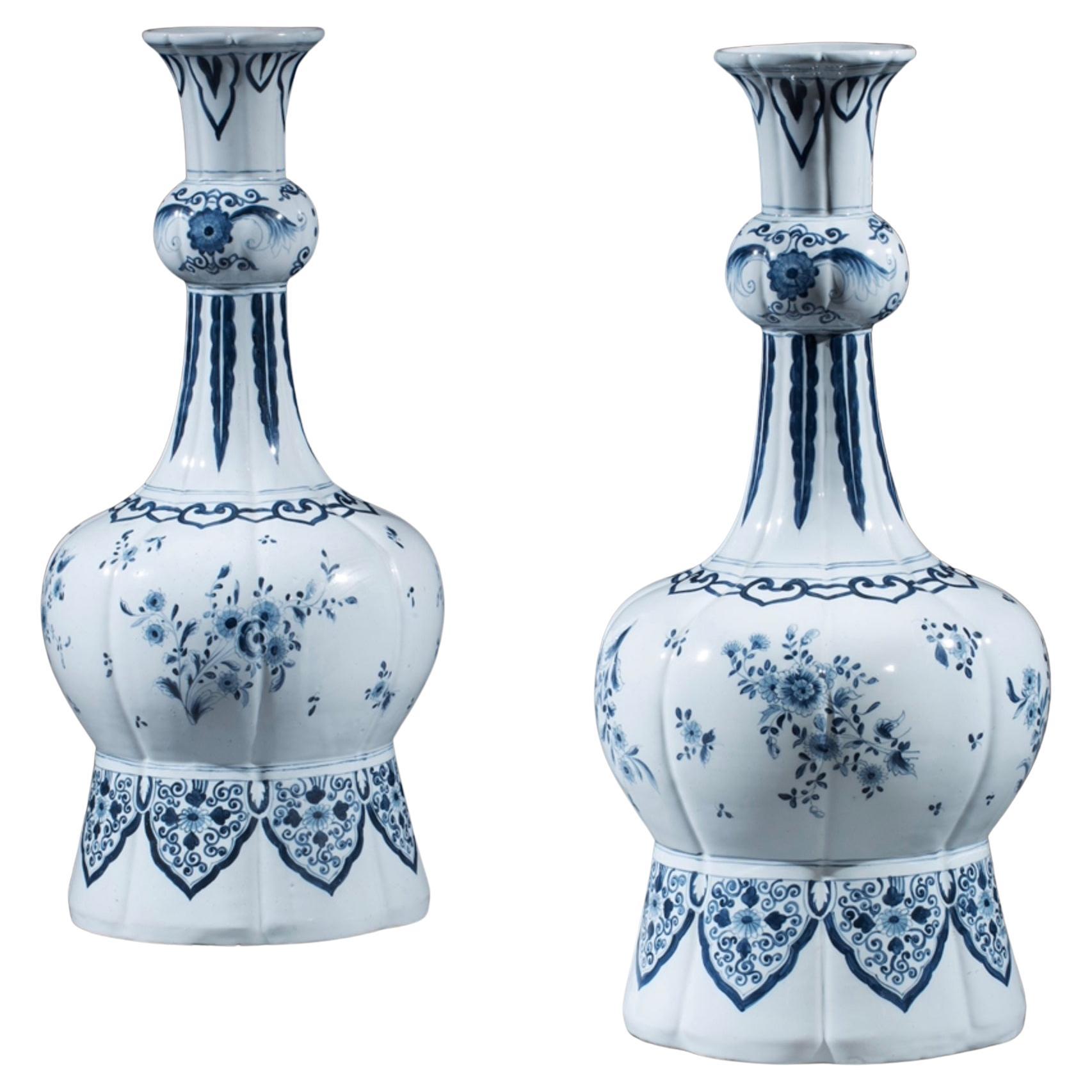 Pair of Blue and White 19th Century Dutch Delft Vases with Covers For Sale at 1stDibs