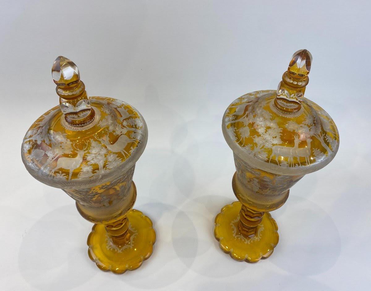 Napoléon III Grande paire de gobelets de Bohème en cristal, 19ème siècle. en vente