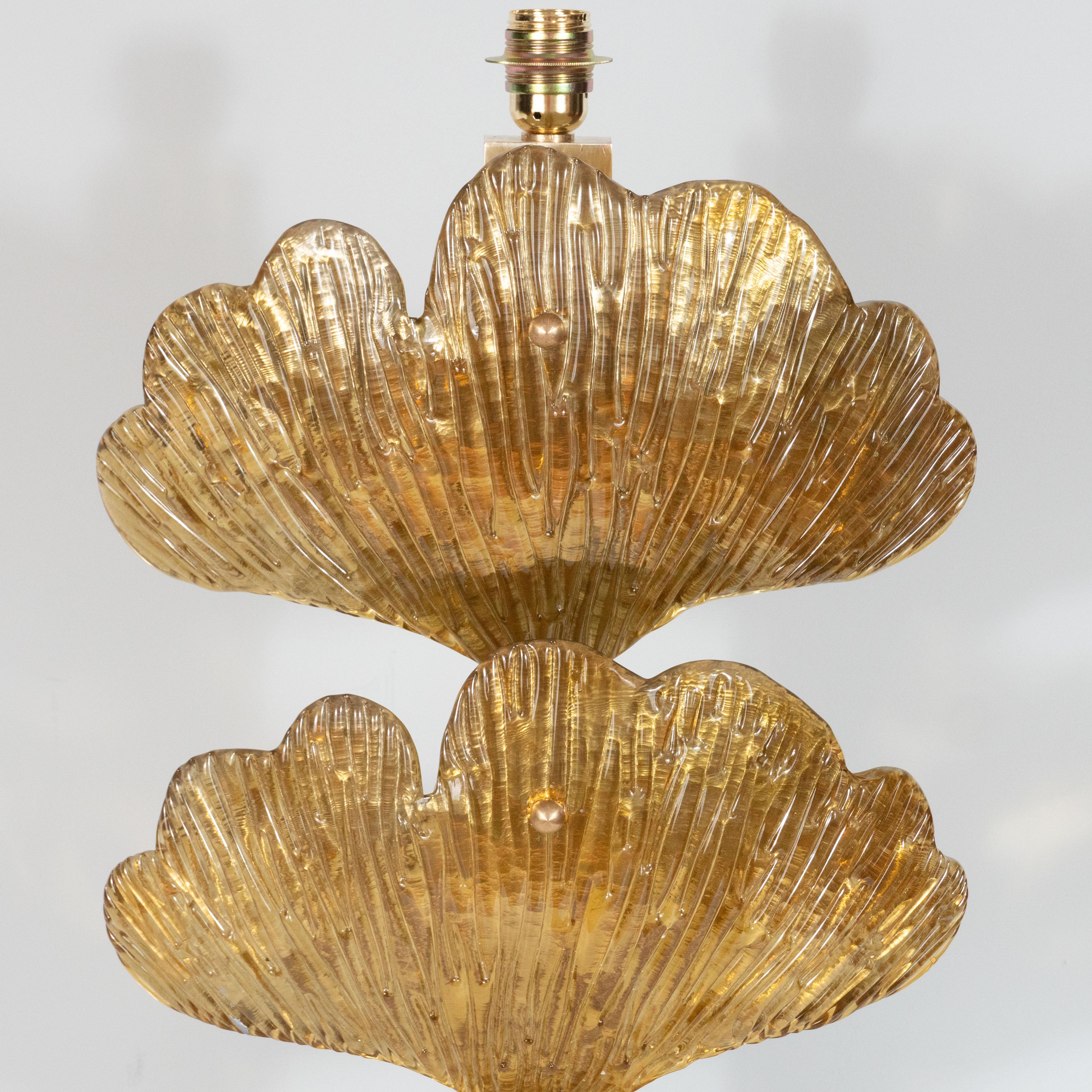 Large Pair of Brass and Gold Metallic Murano Glass Ginko Leaf Lamps, Italy In New Condition In New York, NY