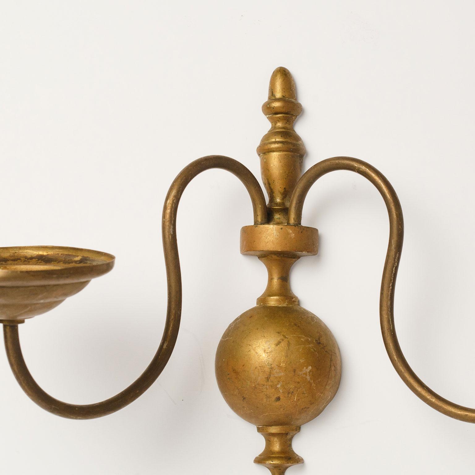Large Pair of Brass Georgian Style Sconces (Gegossen)