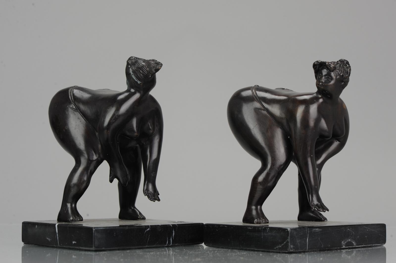 Large Pair of Bronze Bookstand Ladies Signed on the base Michael In Good Condition For Sale In Amsterdam, Noord Holland