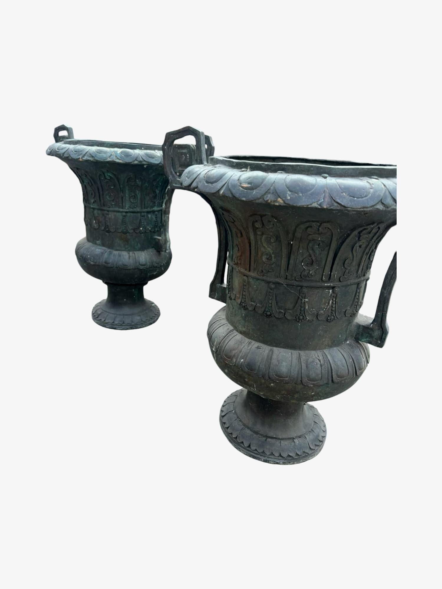 Grande paire de vases en bronze 80 cm en vente 1
