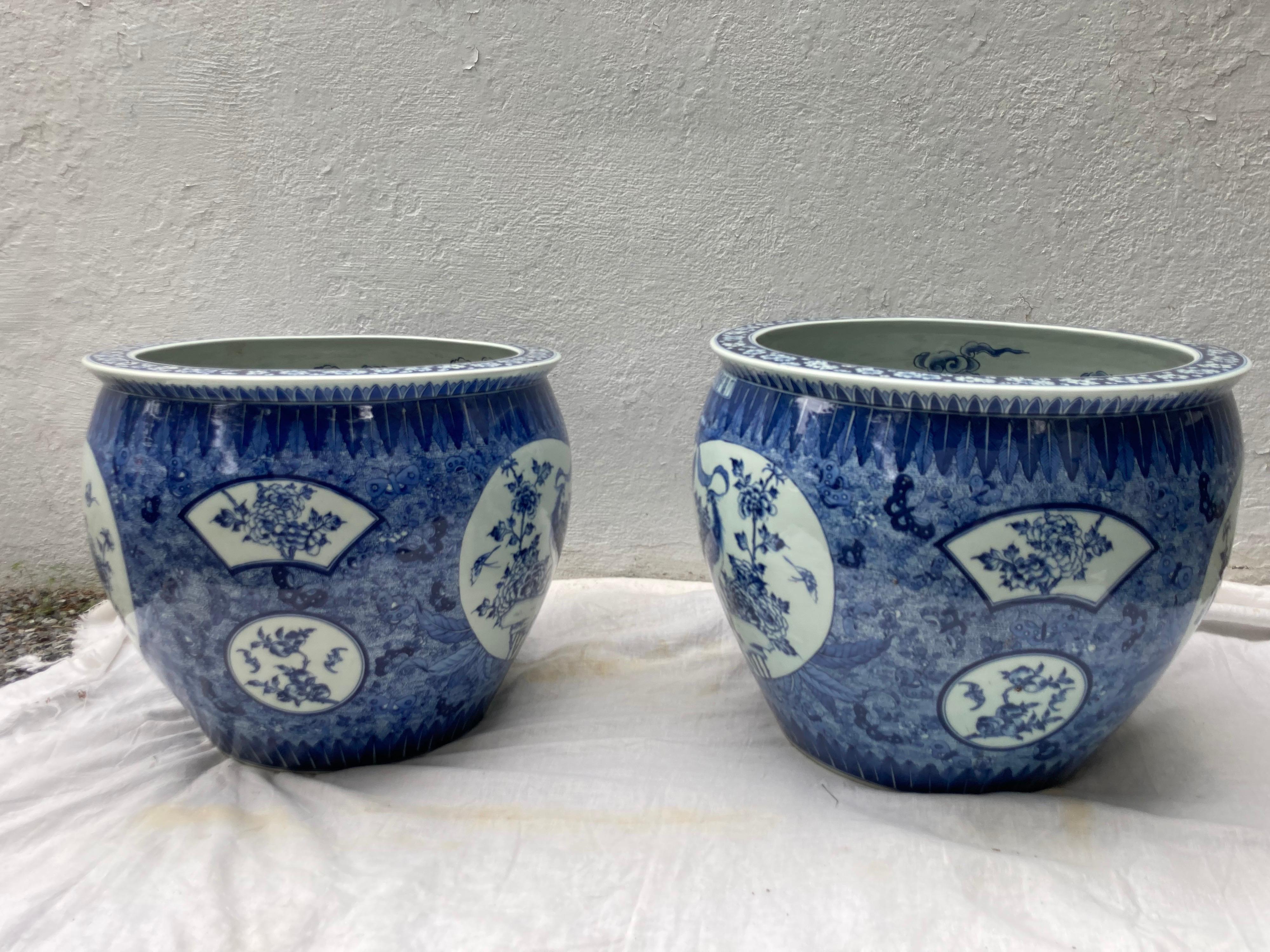 Large Pair of Chinese Blue and White Planters 1