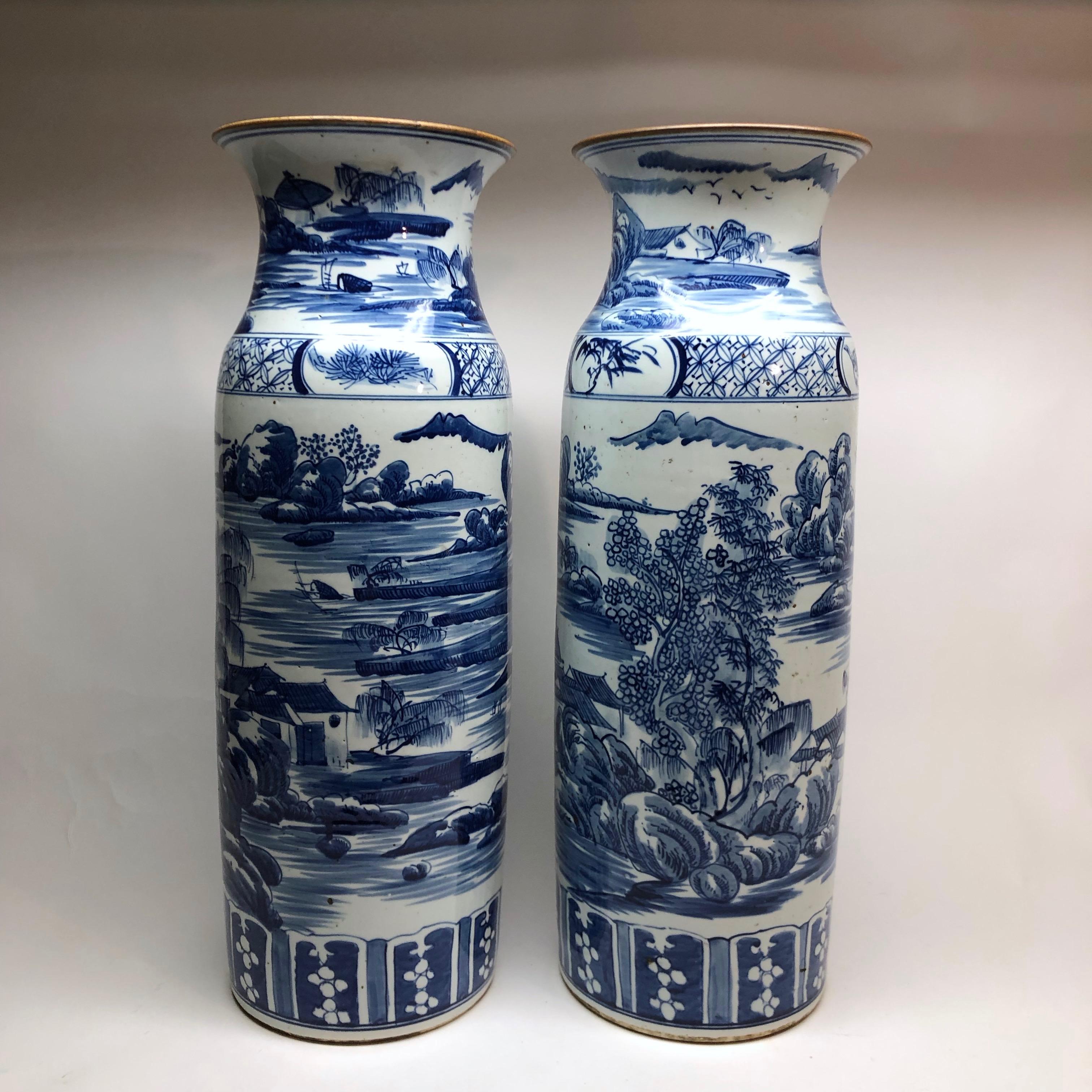Large Pair of Chinese Blue and White Vases 4