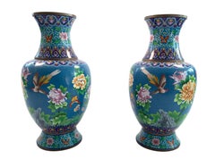 Grande paire de vases chinois en émail cloisonné