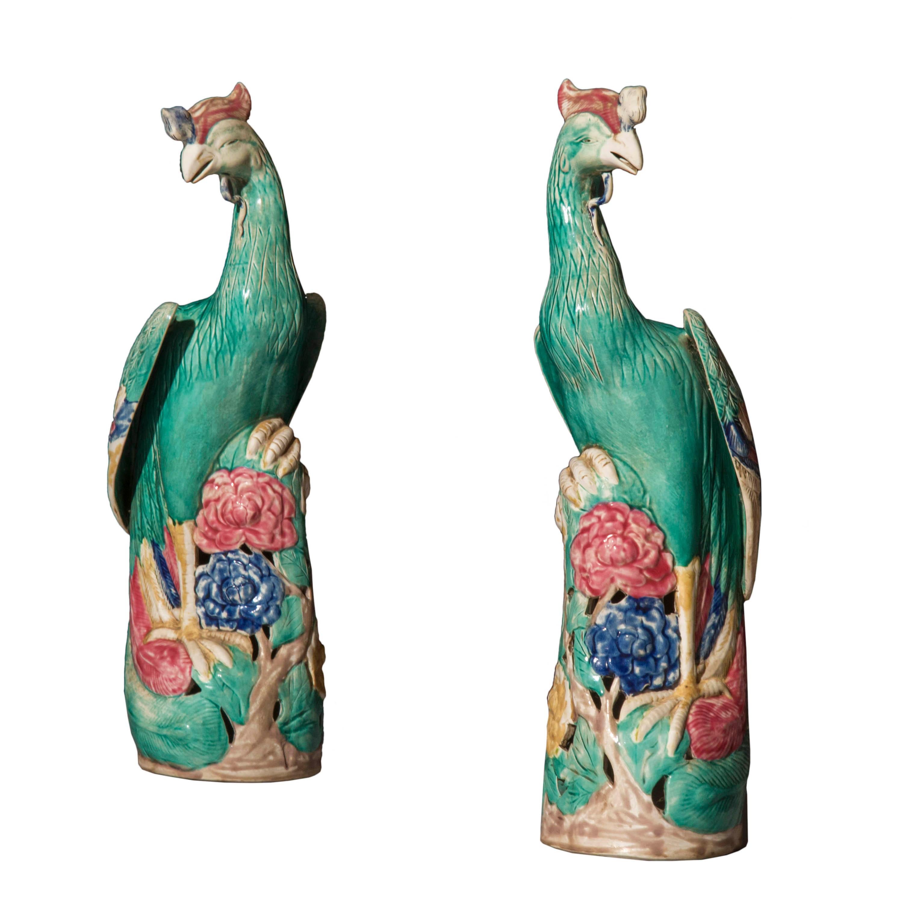 Large Pair of Chinese Porcelain Phoenix Birds In Good Condition In Richmond, London