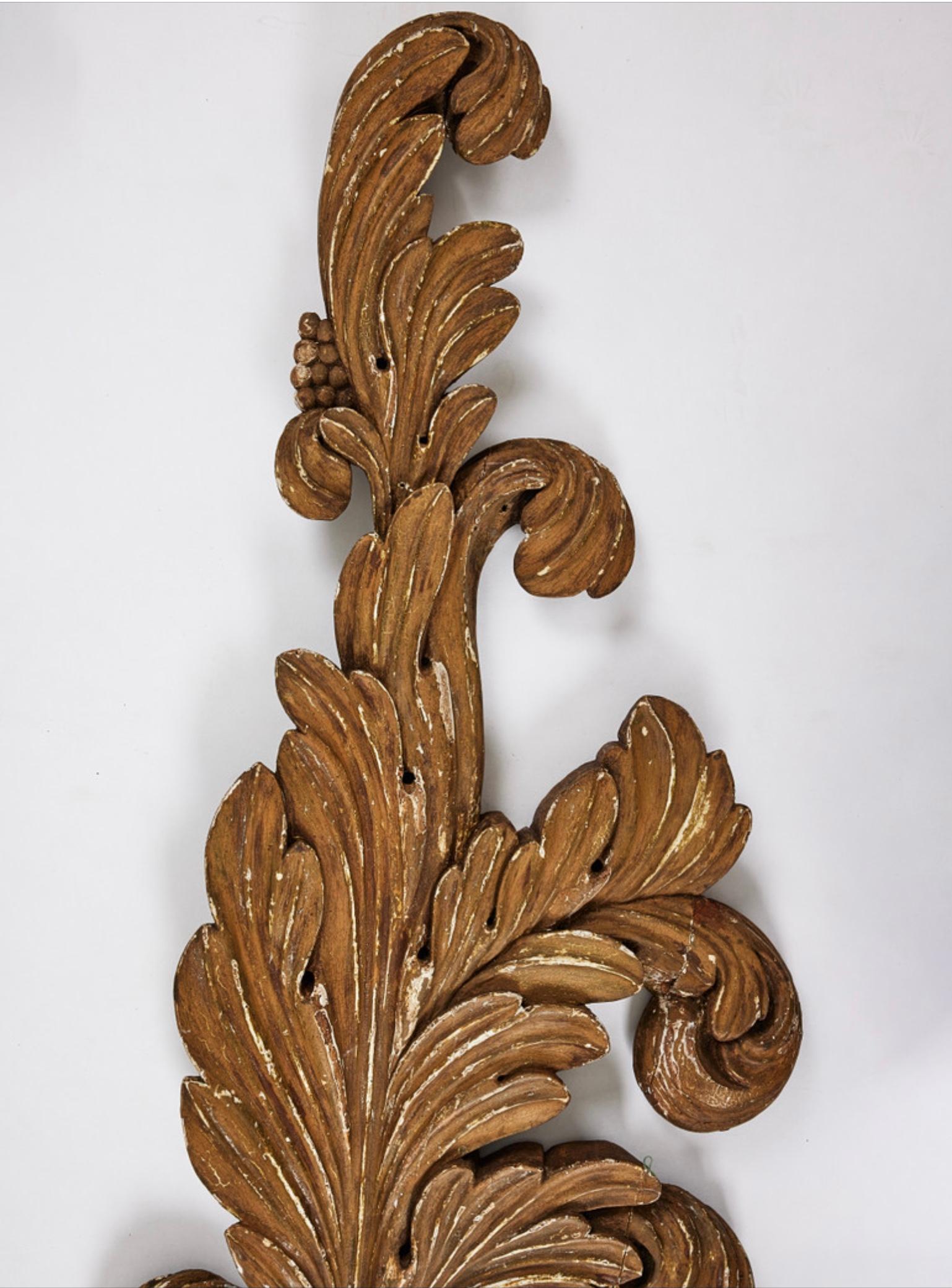Carved Large pair of circa 19th century Baroque Swedish scrolled painted carvings For Sale
