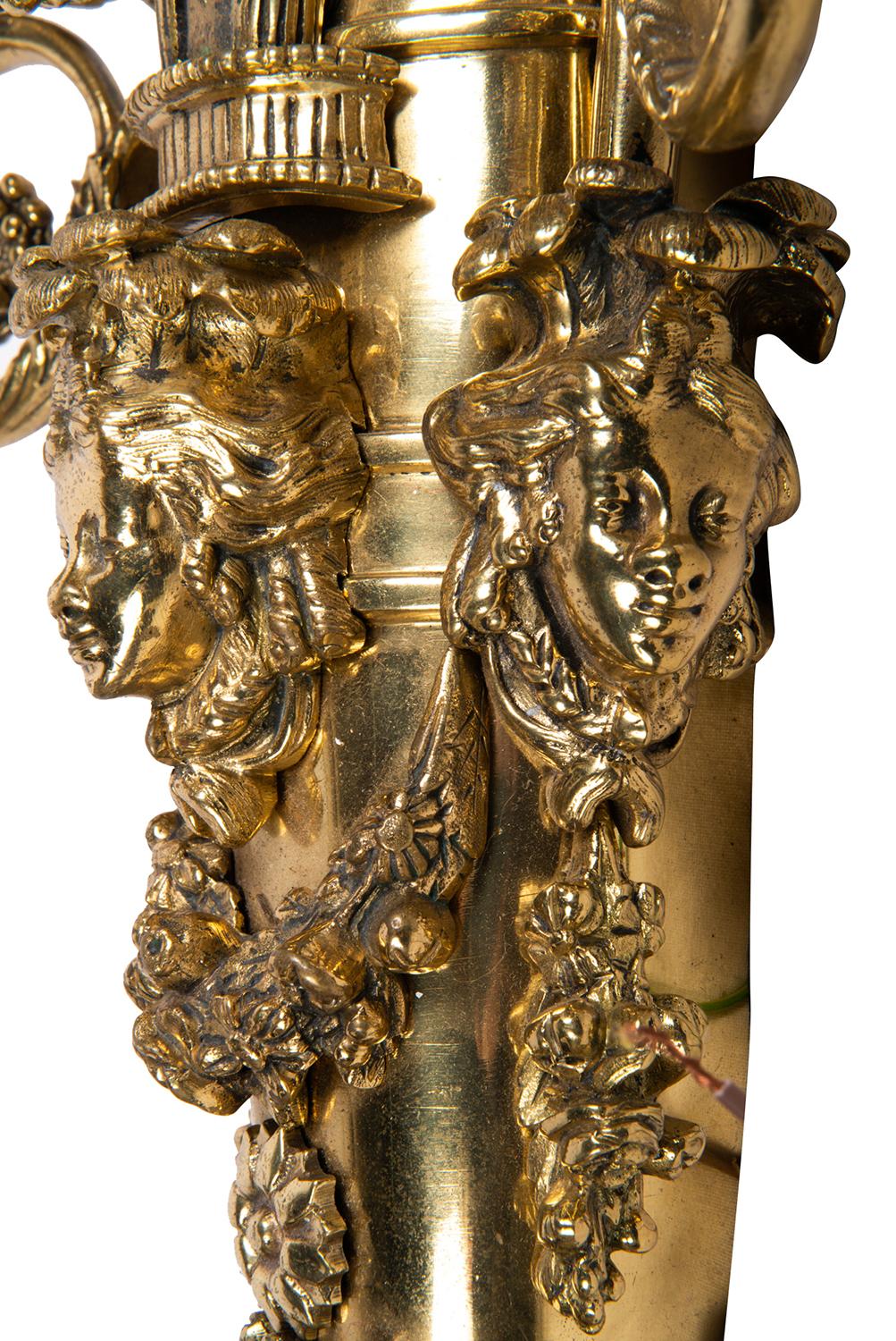 Large Pair of Classical Gilded Wall Lights, 19th Century For Sale 3
