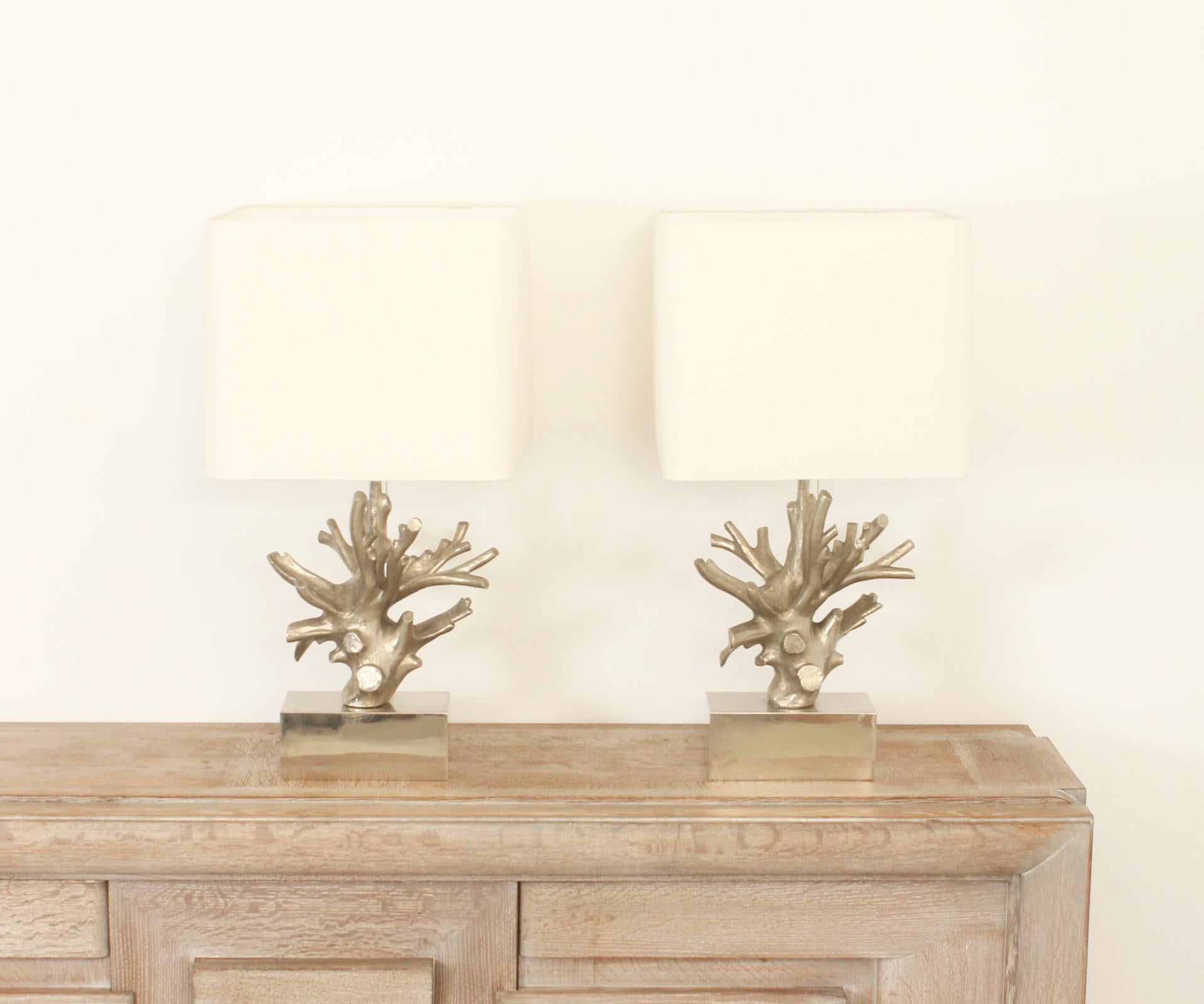 Large Pair of Coral Table Lamps in the Style of Maison Charles, France, 1970's In Good Condition For Sale In Barcelona, ES