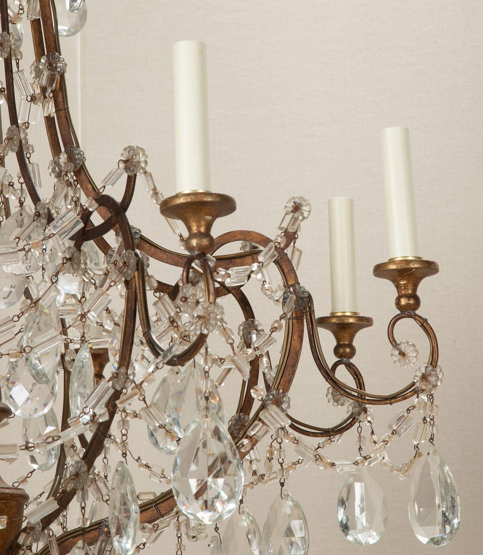 Large Pair of Early 20th Century Italian Cut Glass Chandeliers For Sale 6