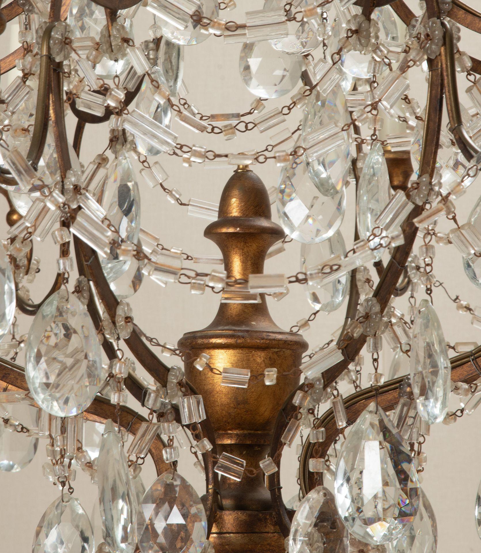 Large Pair of Early 20th Century Italian Cut Glass Chandeliers For Sale 7