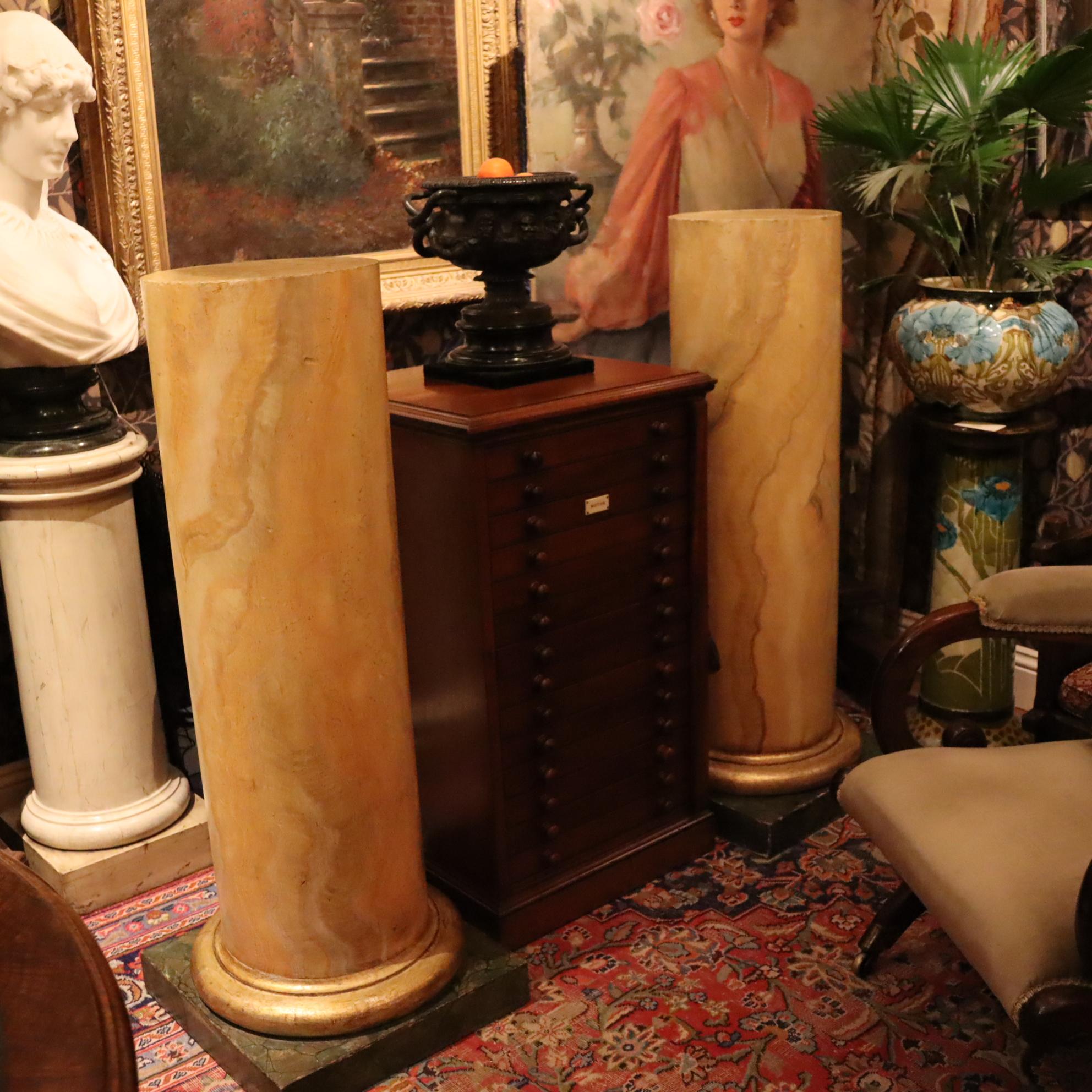 Large pair of faux Sienna marble columns.  Circa 1850 . In Good Condition For Sale In Chipping Campden, GB