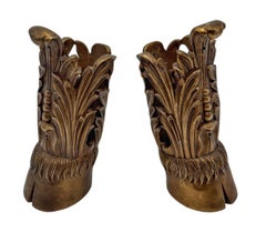 Grande coppia di sciabole francesi in bronzo dorato con zoccolo e acanto, Francia, Circa 1900