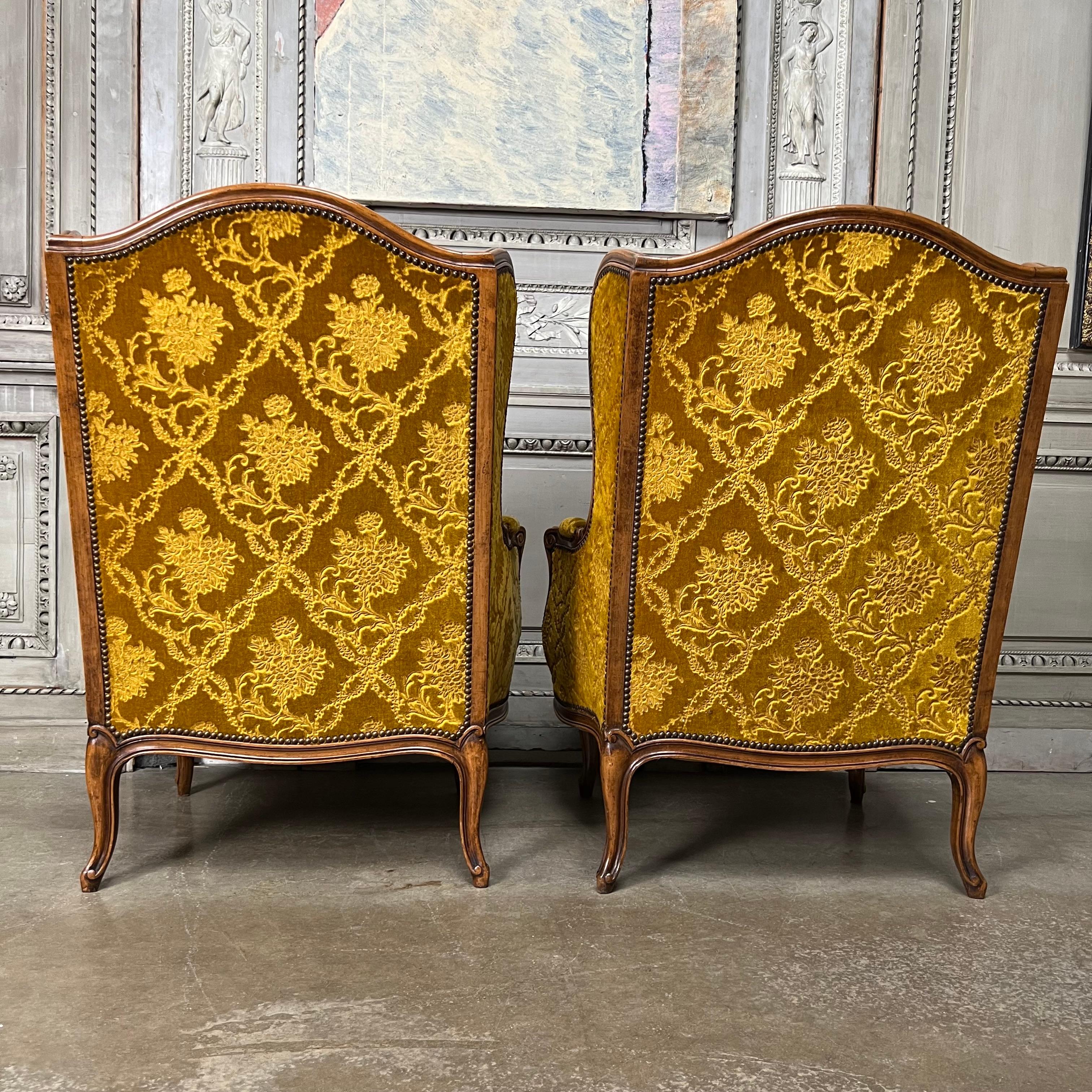 Large Pair of French Louis XV Style Walnut Wingback Chairs For Sale 1
