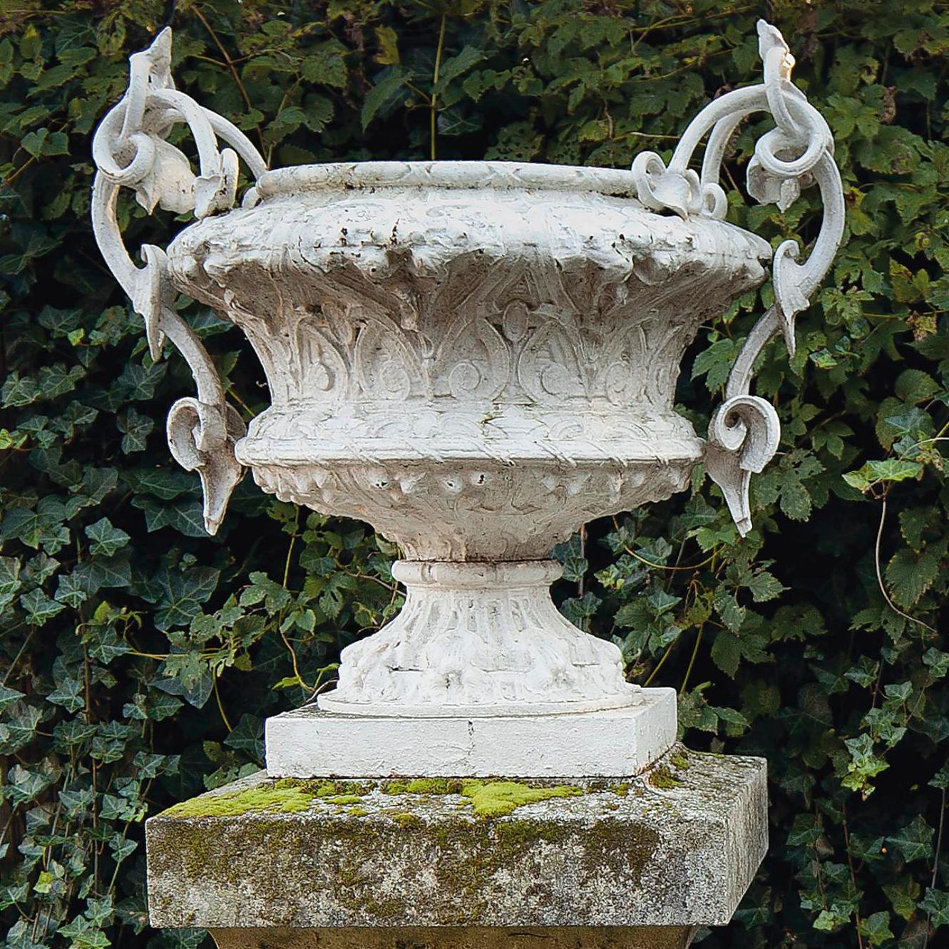 garden urns