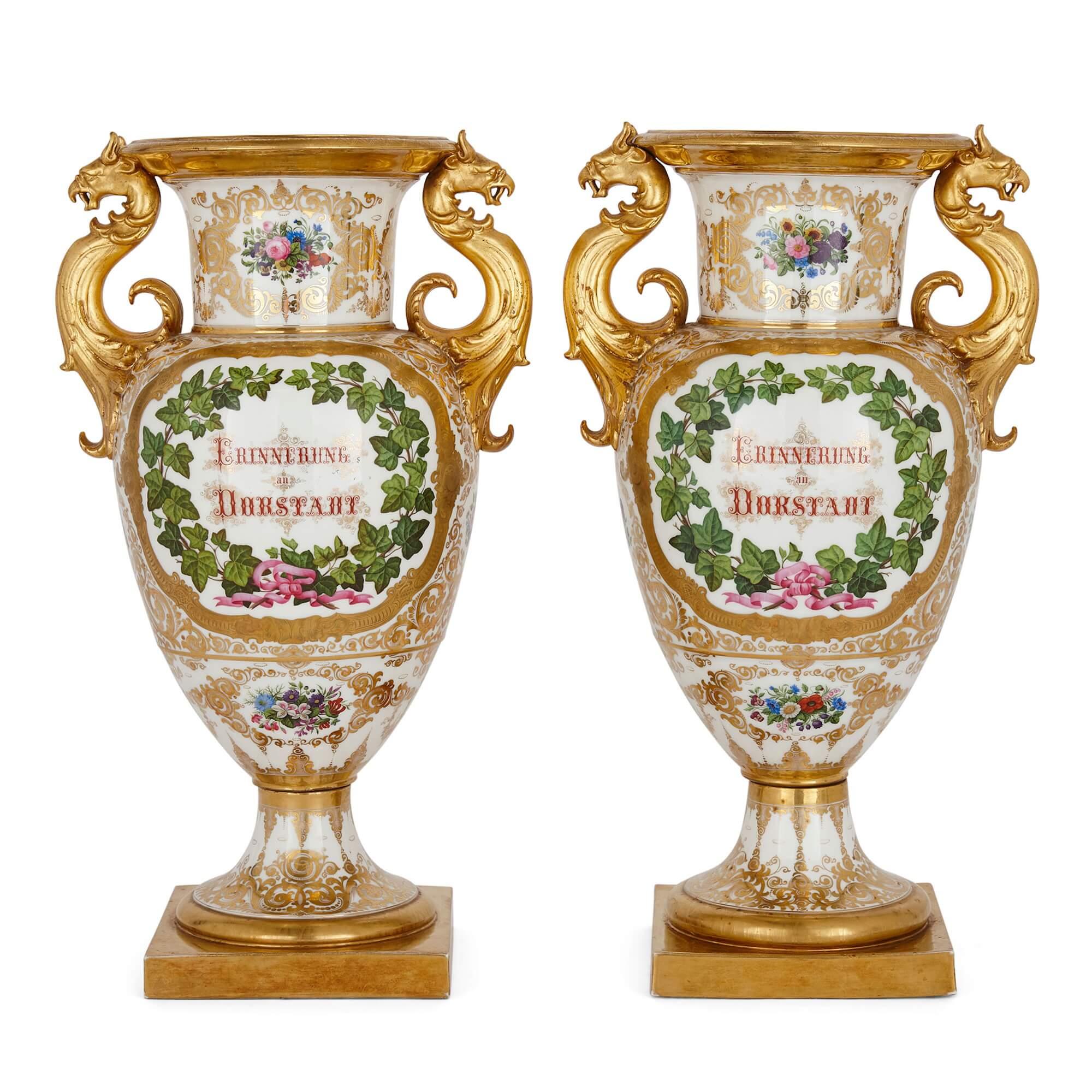 Neoclassico Grande coppia di vasi in porcellana tedesca di KPM Porcelain in vendita
