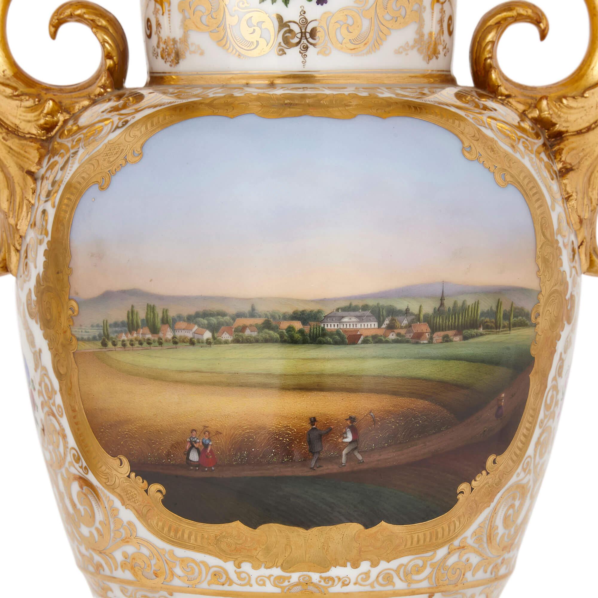 Grande coppia di vasi in porcellana tedesca di KPM Porcelain In condizioni buone in vendita a London, GB
