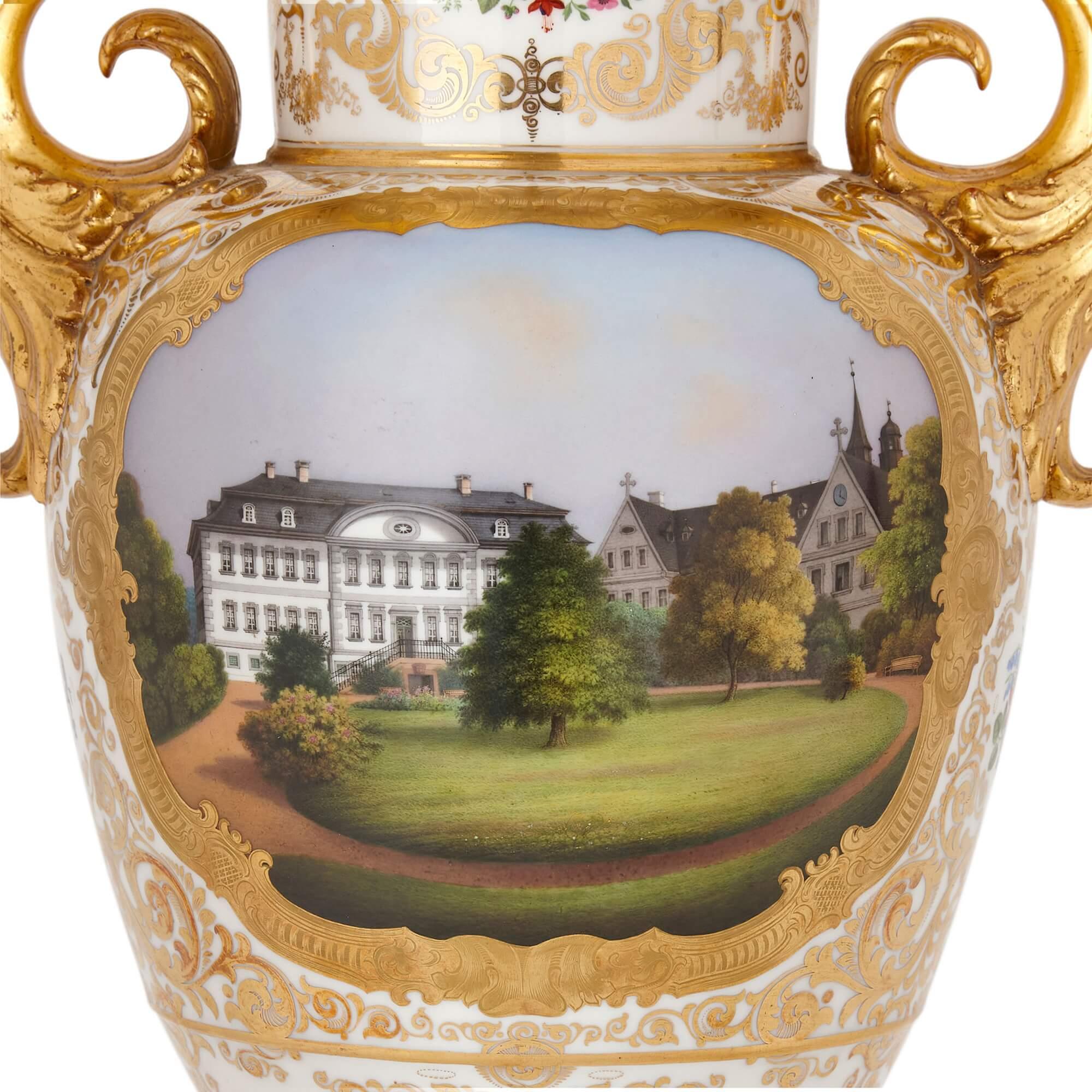 XIX secolo Grande coppia di vasi in porcellana tedesca di KPM Porcelain in vendita