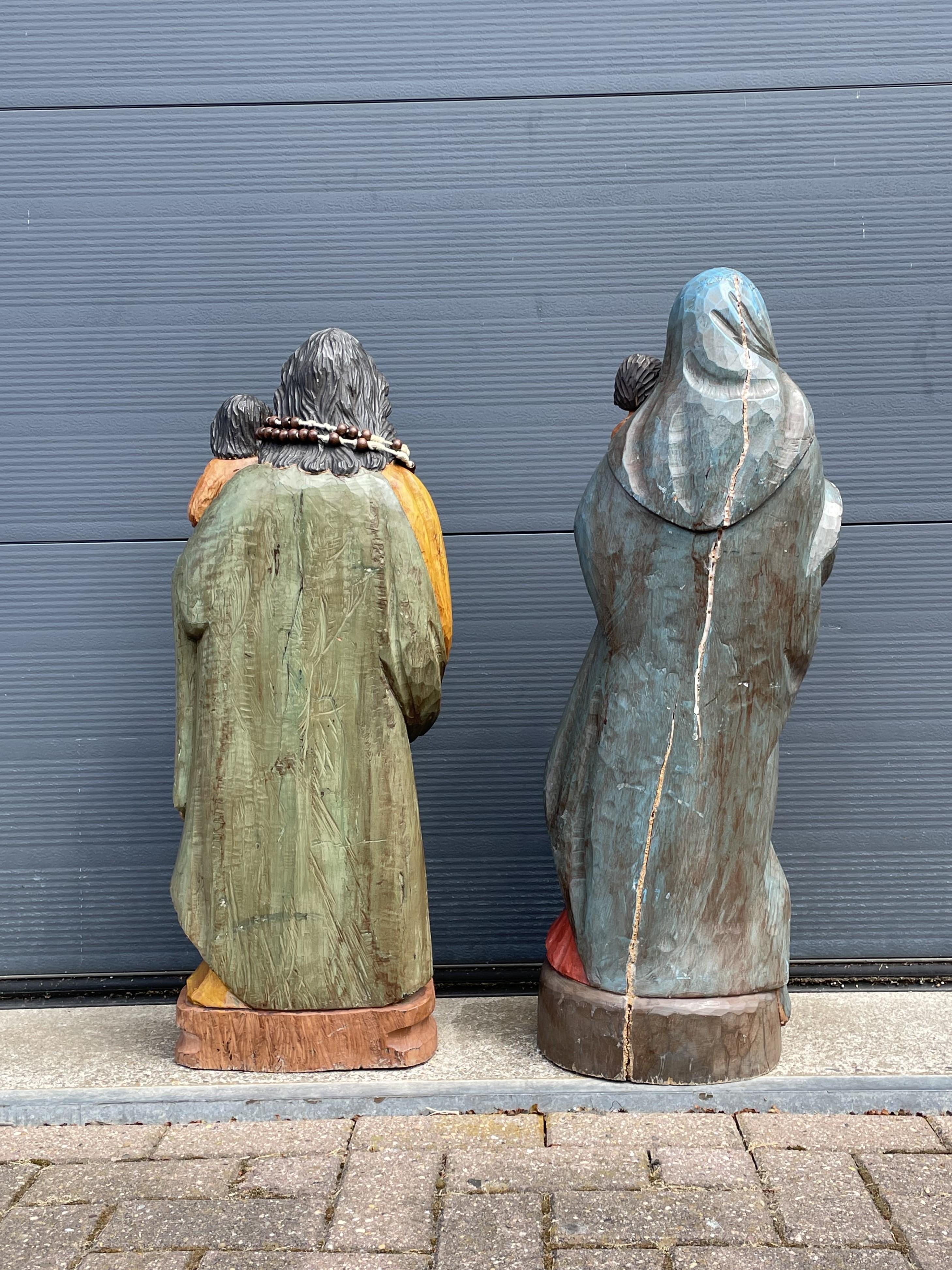 Large Pair of Hand Carved Wooden Mary & Joseph Sculptures, Both with Child Jesus im Angebot 6