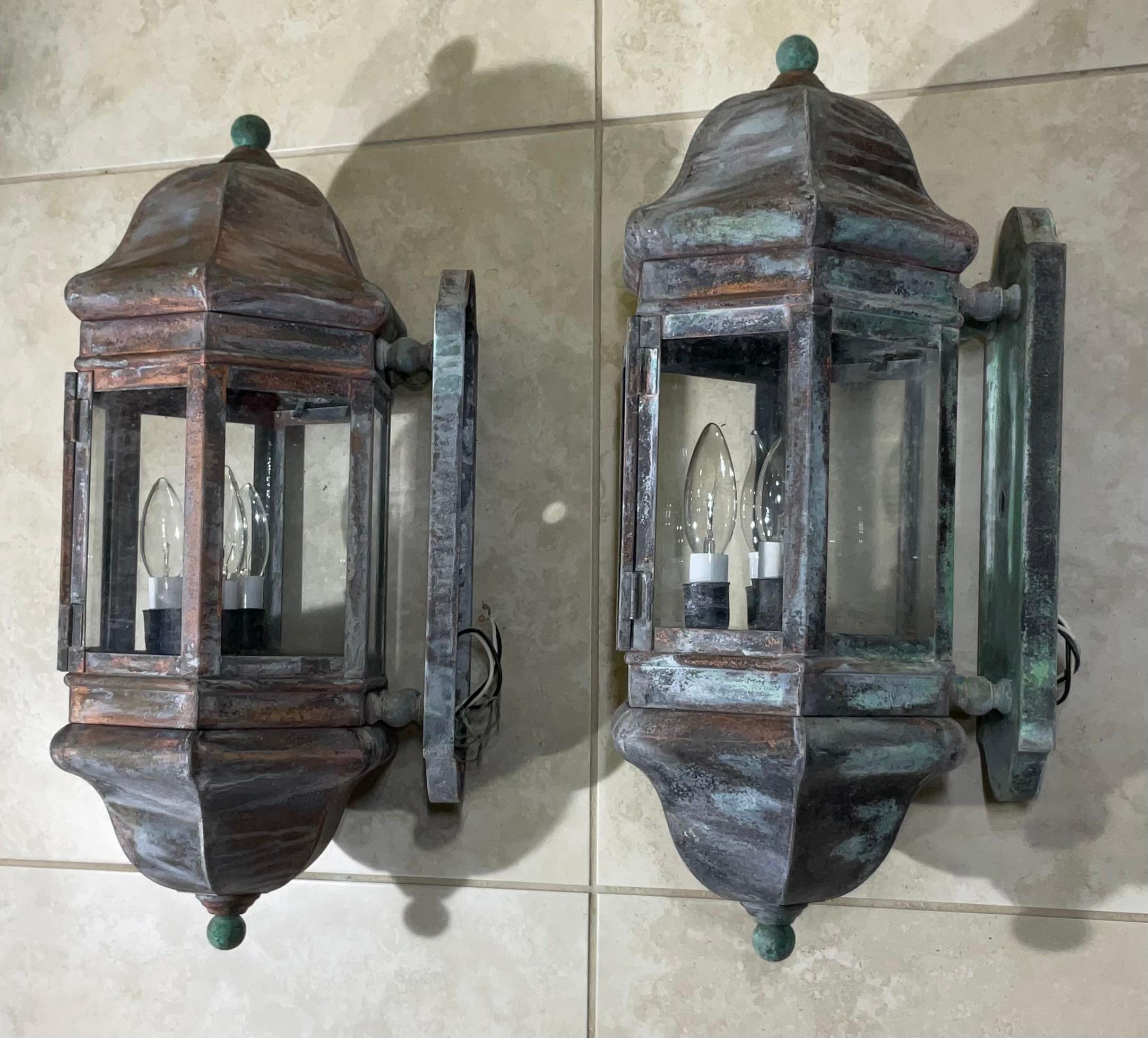 Hand-Crafted Large Pair of Handcrafted Solid Brass Wall Lanterns For Sale