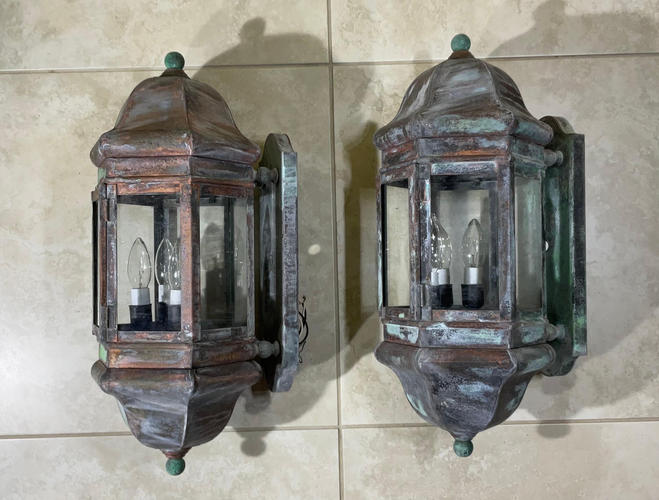 Large Pair of Handcrafted Solid Brass Wall Lanterns In Good Condition For Sale In Delray Beach, FL