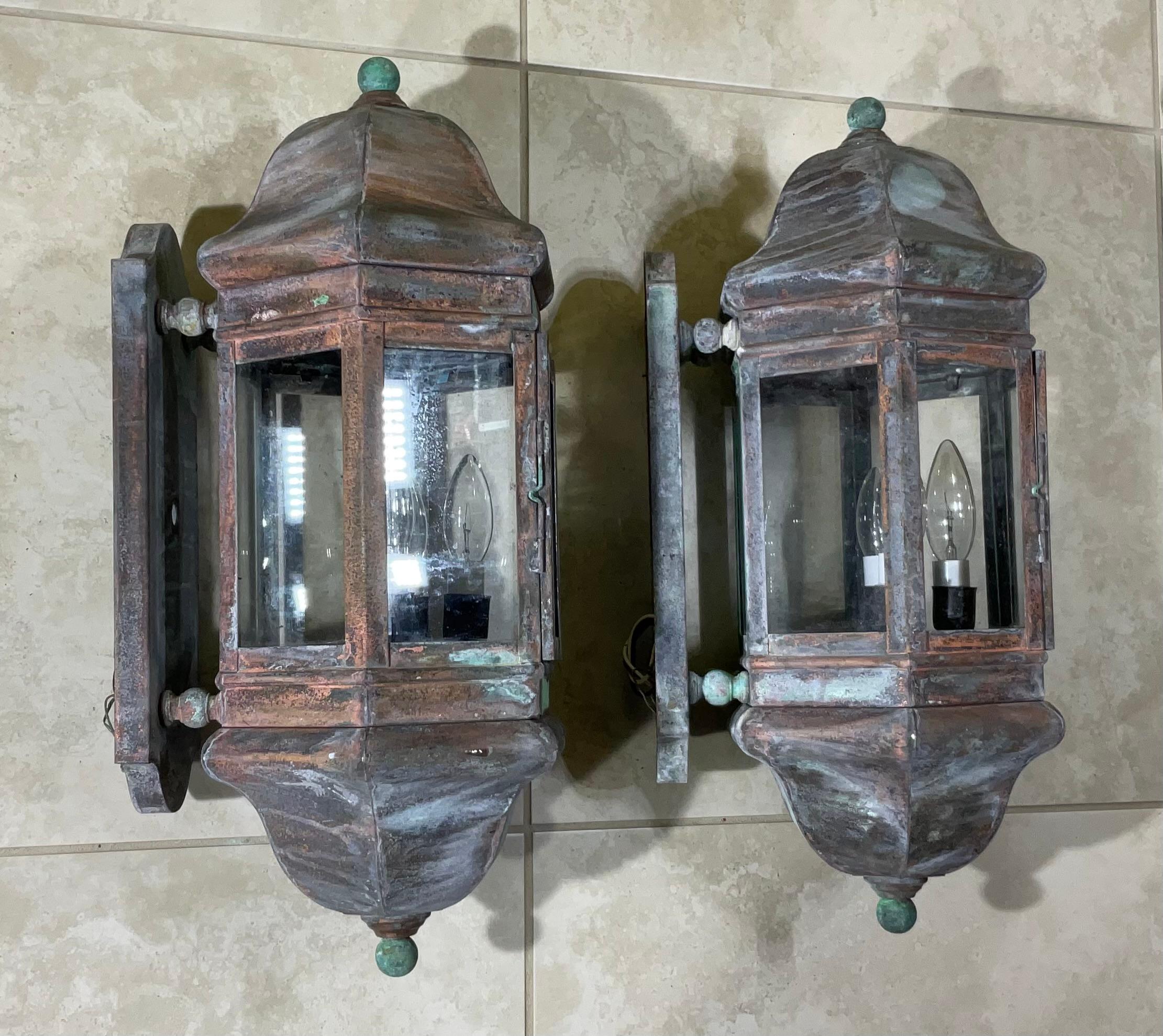 Large Pair of Handcrafted Solid Brass Wall Lanterns For Sale 1