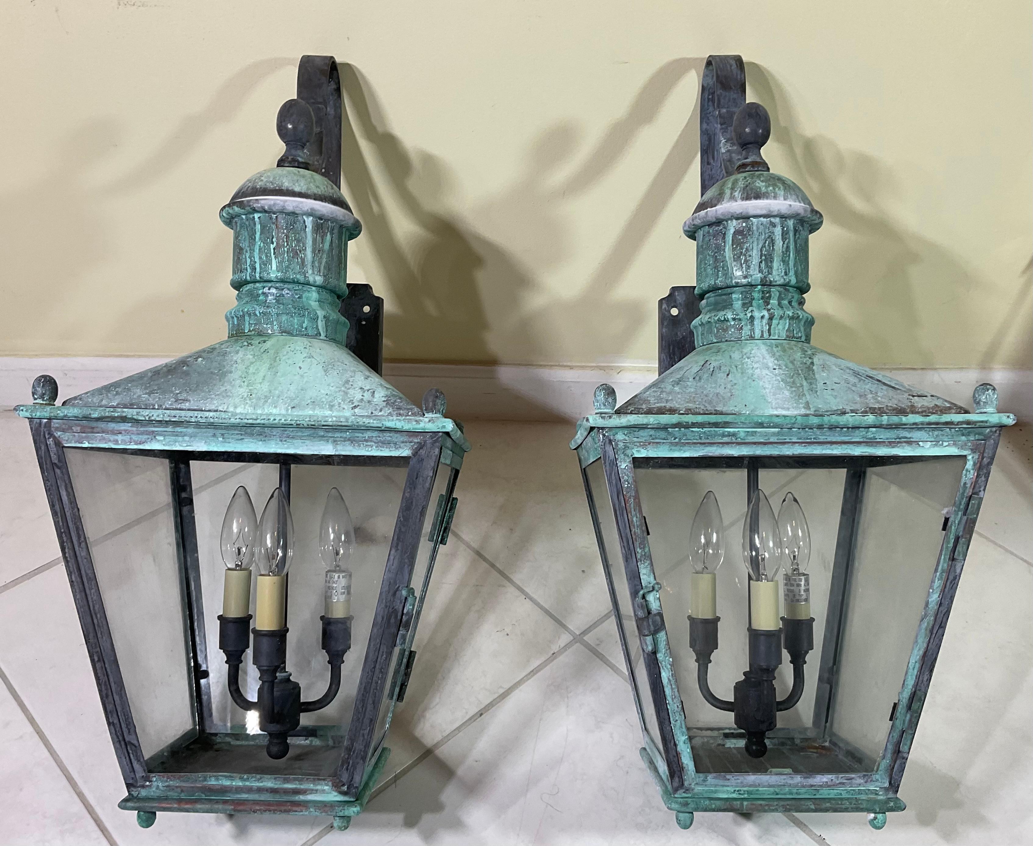 Large Pair of Handcrafted Wall-Mounted Solid Copper Lantern In Good Condition For Sale In Delray Beach, FL