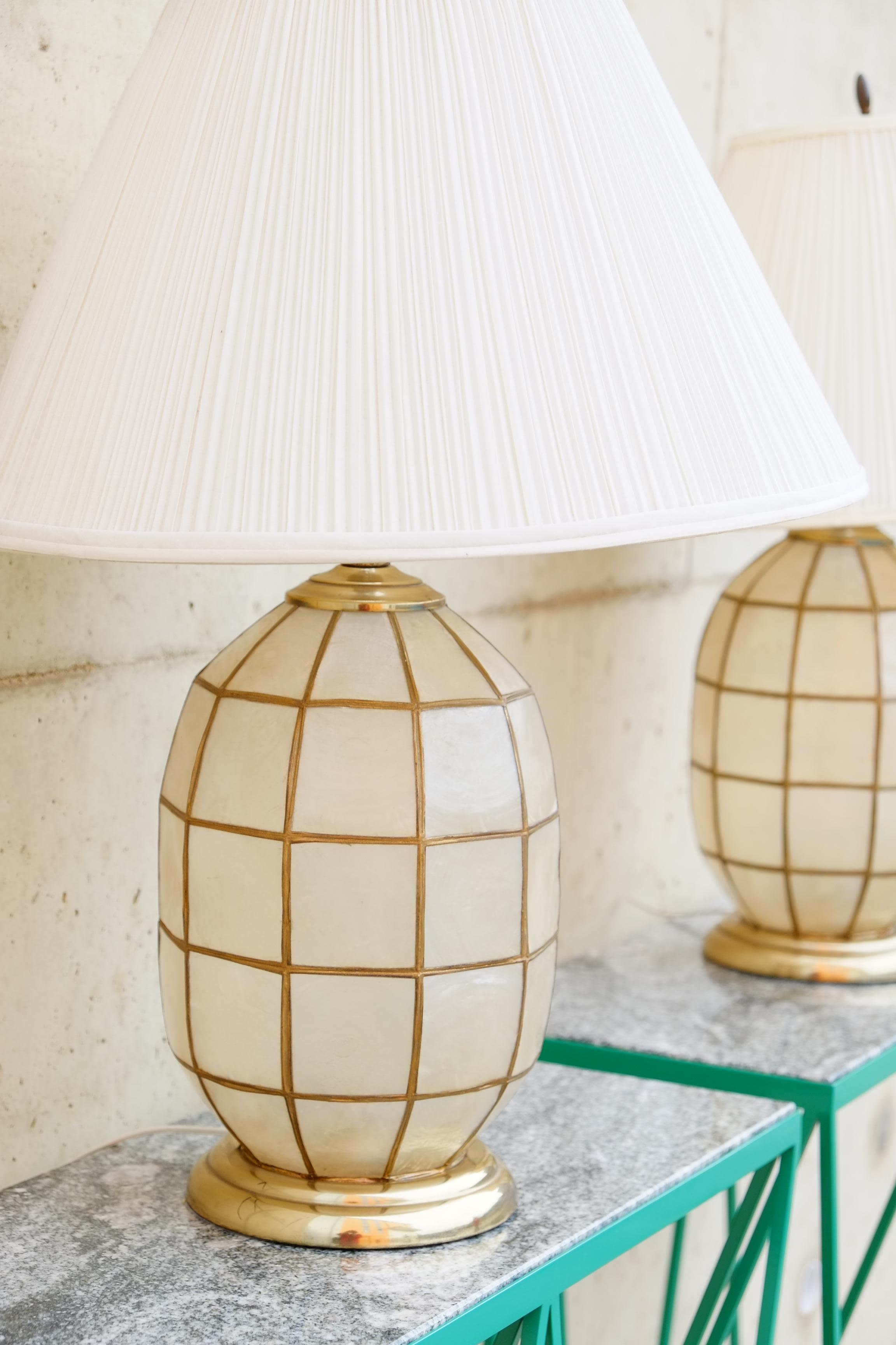 Large Pair of Hollywood Regency Lapis Shell Table Lamps In Good Condition For Sale In Leicester, GB