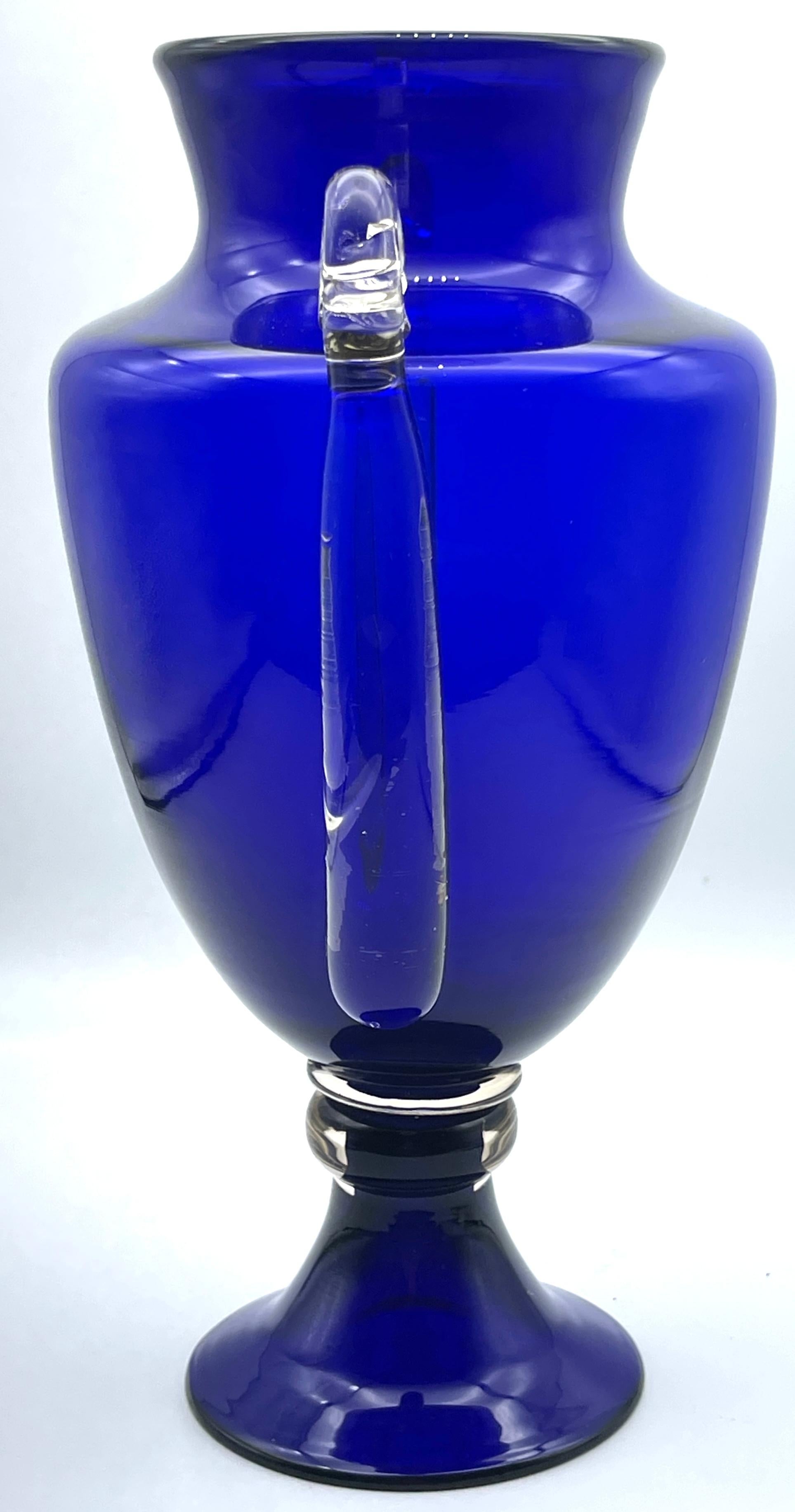 Grande coppia di vasi in vetro di Murano blu cobalto in stile Hollywood Regency in vendita 5