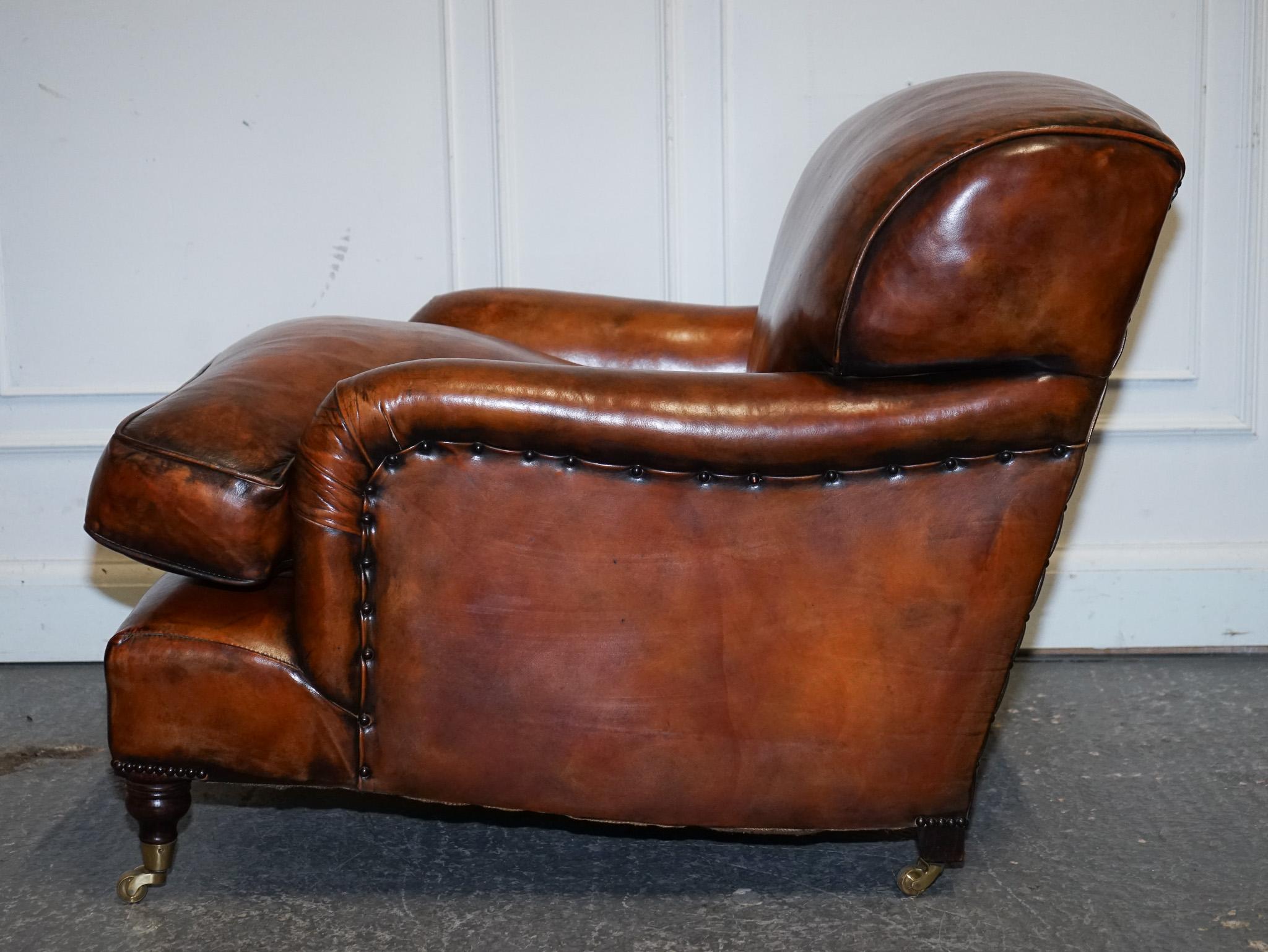 LARGE PAIR OF HOWARD STYLE HAND DYED LEATHER ARMCHAIRS FEATHER FILLED CUSHiONS For Sale 2