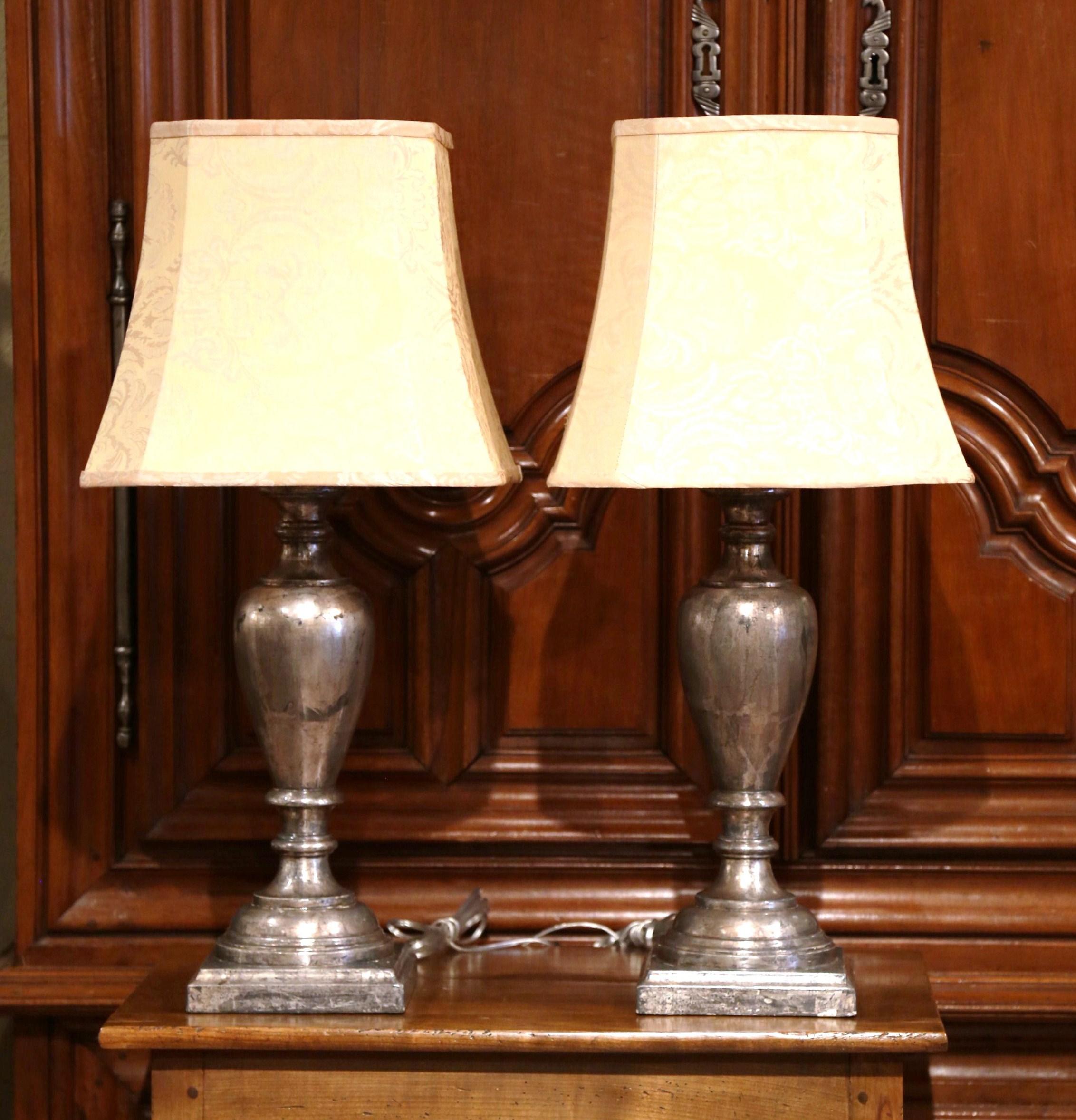 Wood Pair of Italian Carved Silver Leaf Two-Light Urn Table Lamps