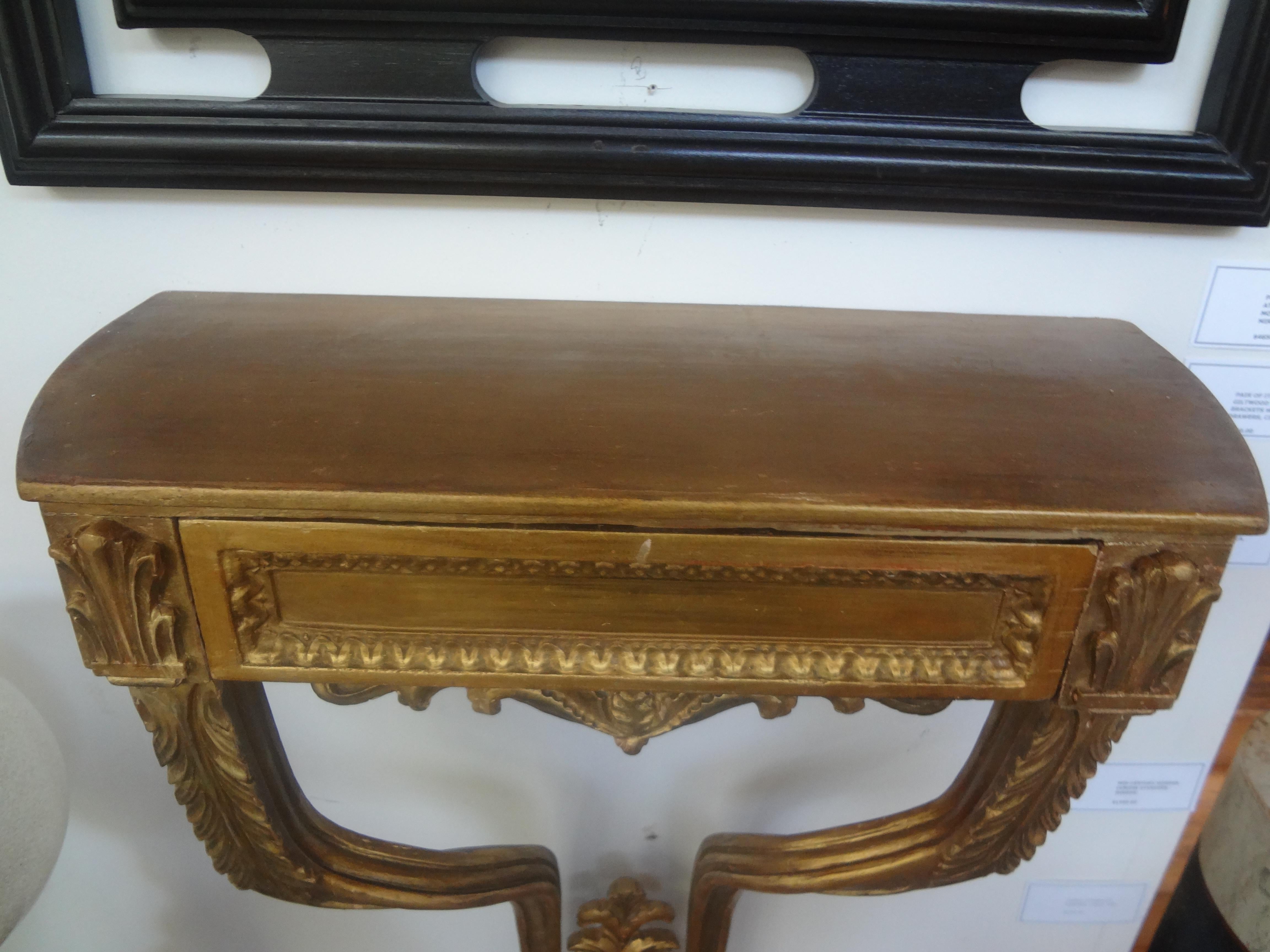 Large Pair of Italian Louis XVI Style Giltwood Wall Brackets  For Sale 3
