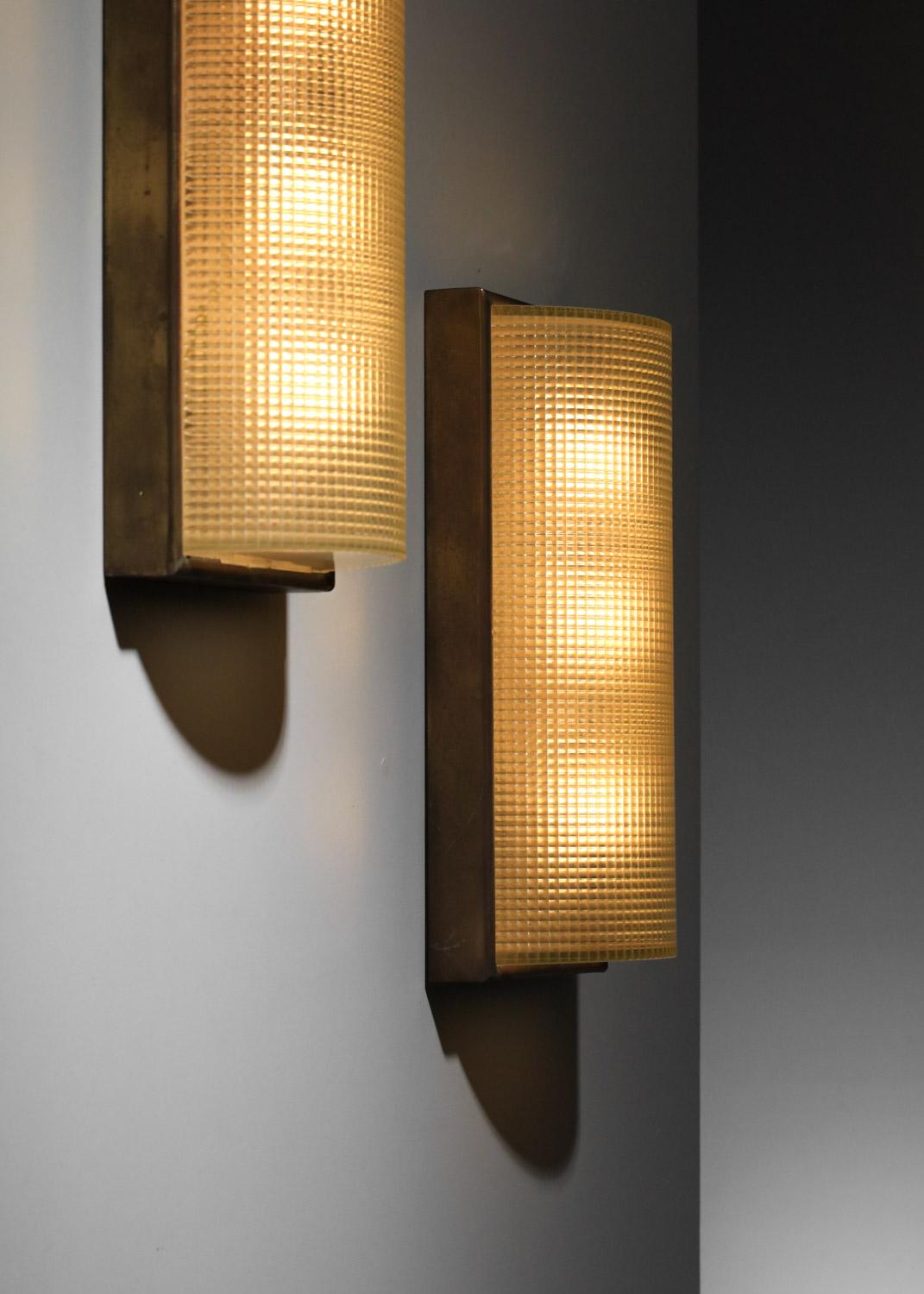 Large pair of Italian modernist Murano glass wall lights from the 1940s For Sale 2