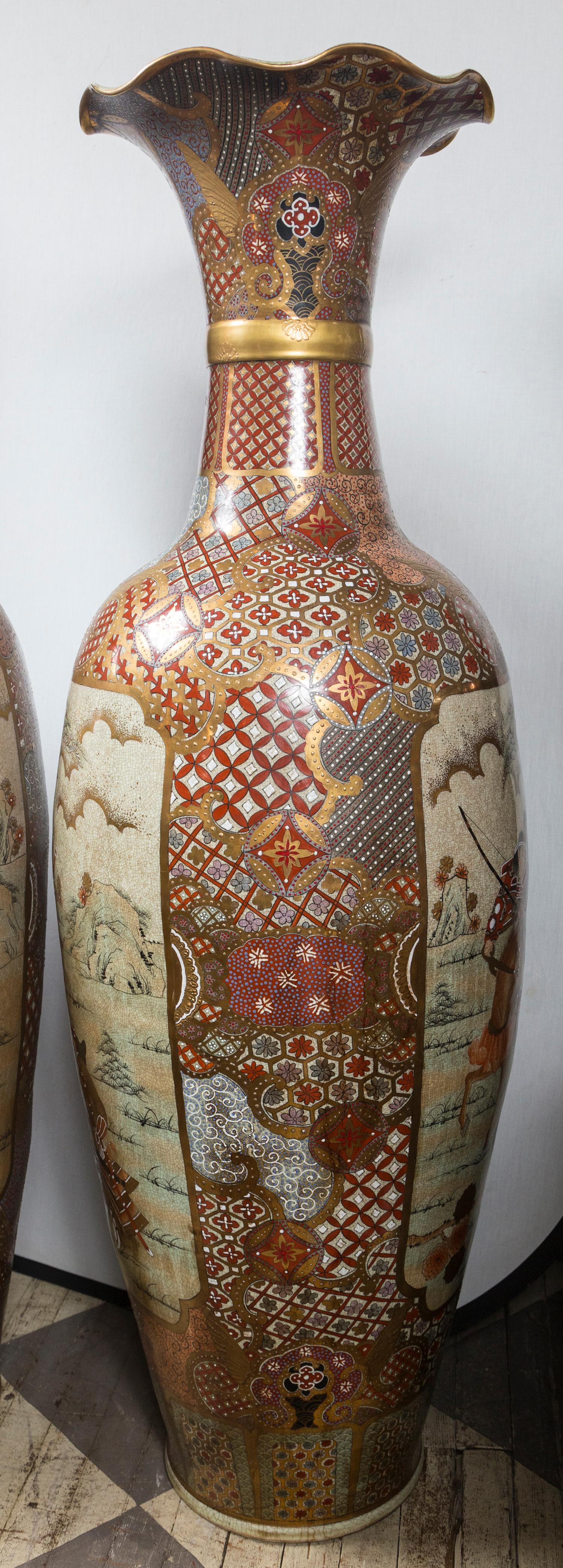 Mid-20th Century Large Pair of Japanese Floor or Palaces Vases For Sale