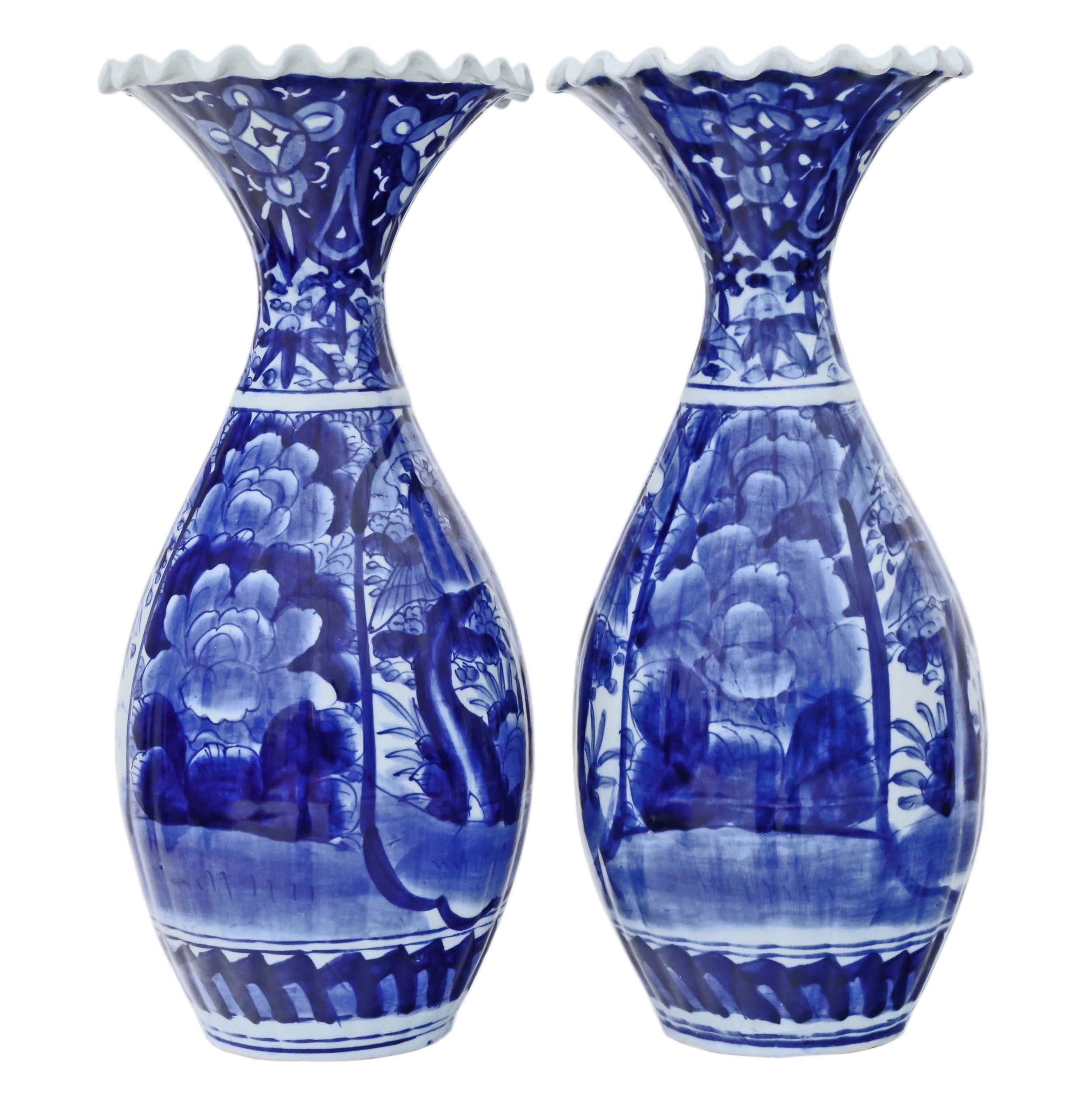Early 20th Century Large Pair of Japanese Meiji Imari Blue and White Vases