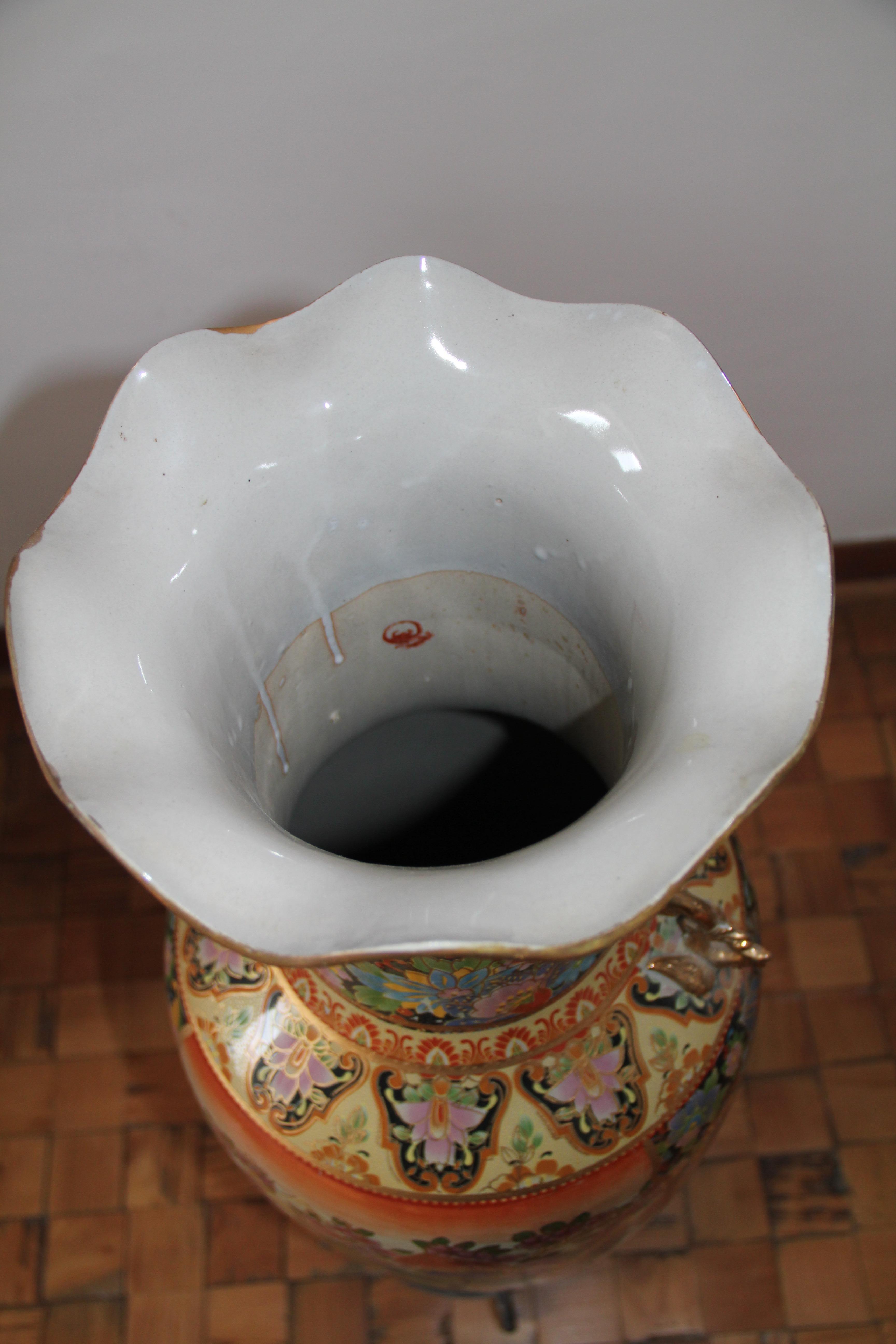 Large Pair of Japanese Two-Handled Porcelain Baluster Vases with Waved Rims For Sale 8