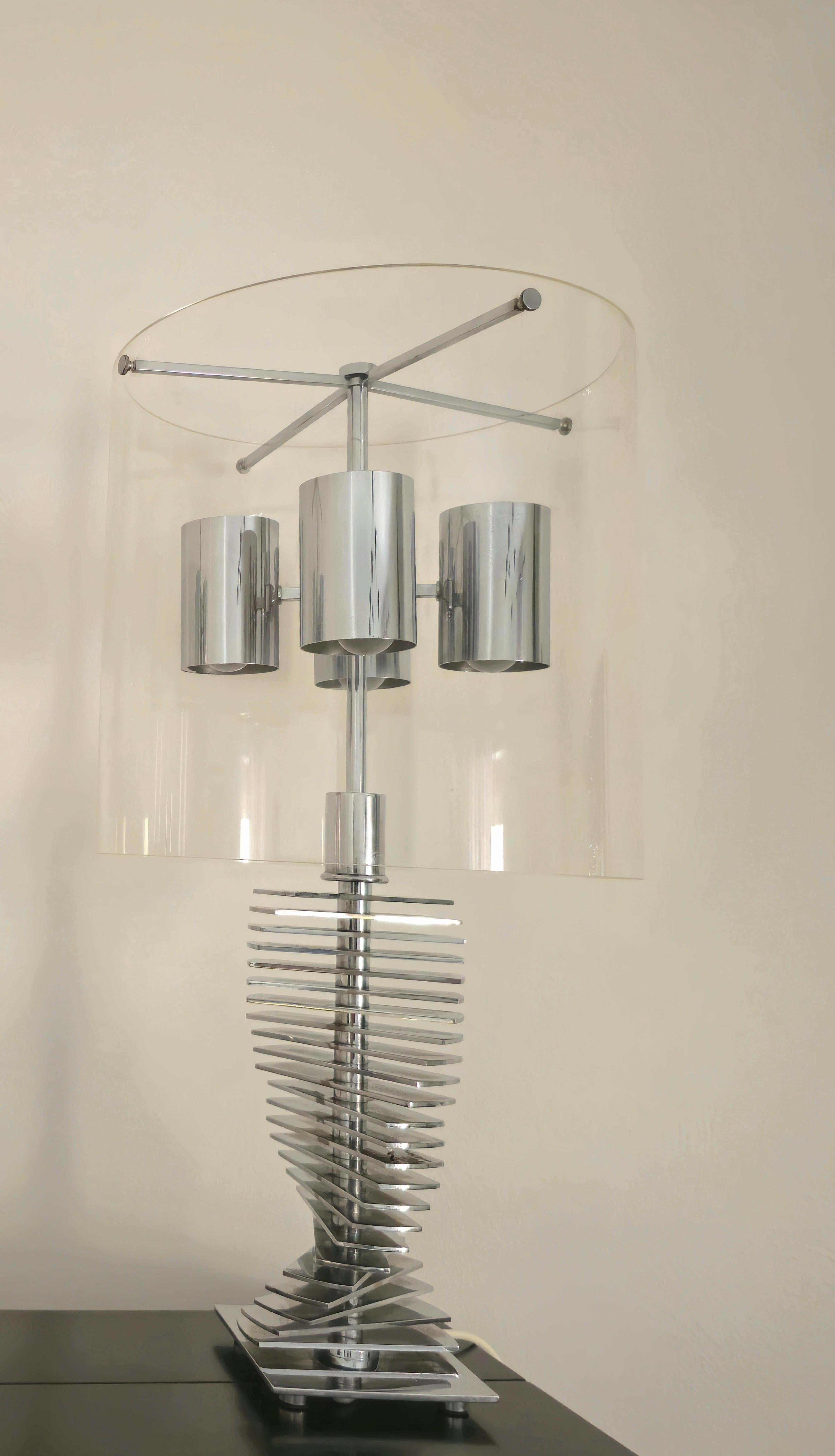 Grande paire de lampes chromées, design moderne du milieu du siècle, Italie, années 1970 en vente 5