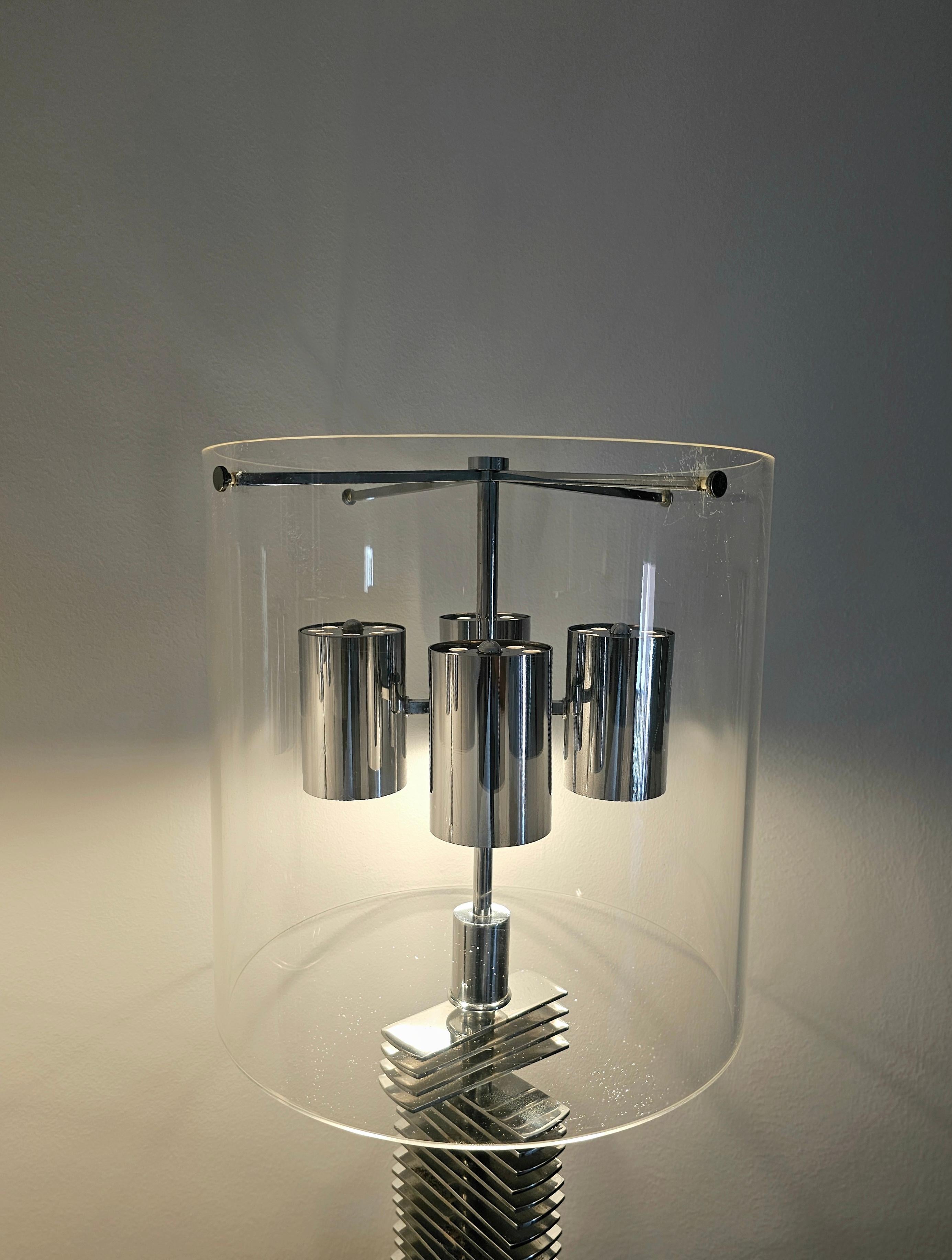 20ième siècle Grande paire de lampes chromées, design moderne du milieu du siècle, Italie, années 1970 en vente